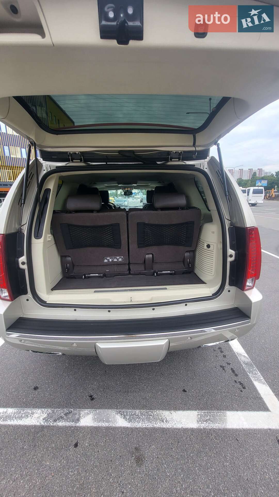 Cadillac Escalade 2013 VIN 1GYS4DEF9DR224770 фото оголошення 16 з 21