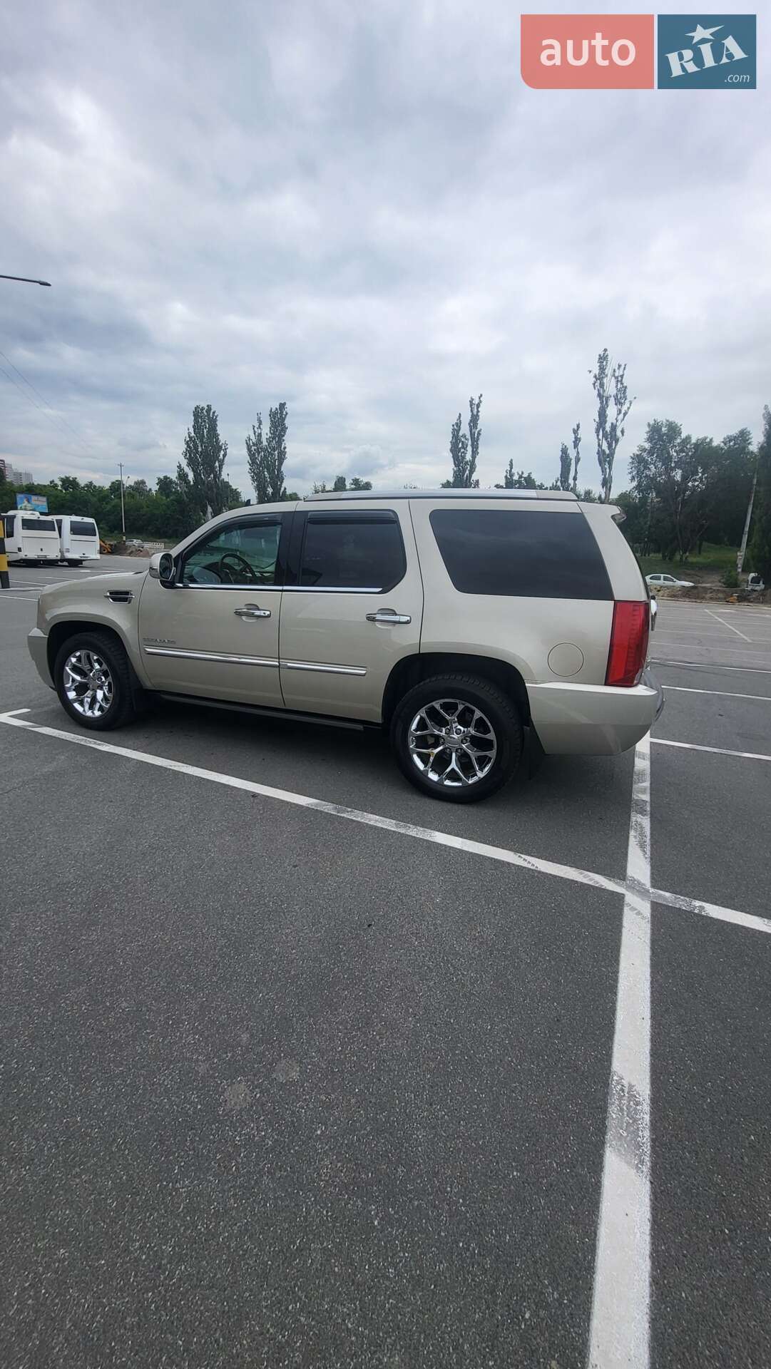 Cadillac Escalade 2013 VIN 1GYS4DEF9DR224770 фото оголошення 20 з 21
