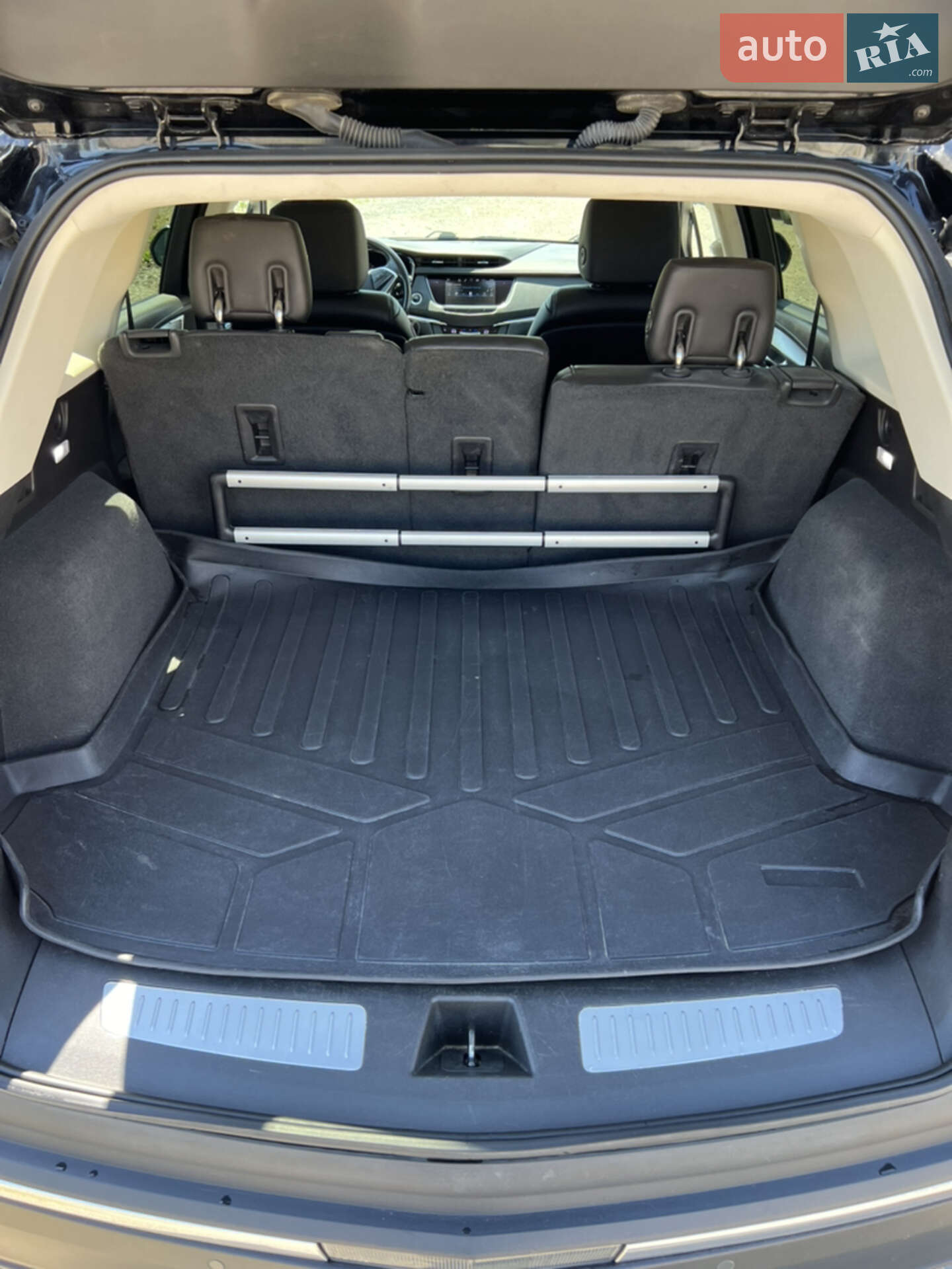 Cadillac XT5 2018 VIN 1GYKNDRS0KZ113705 фото оголошення 4 з 23