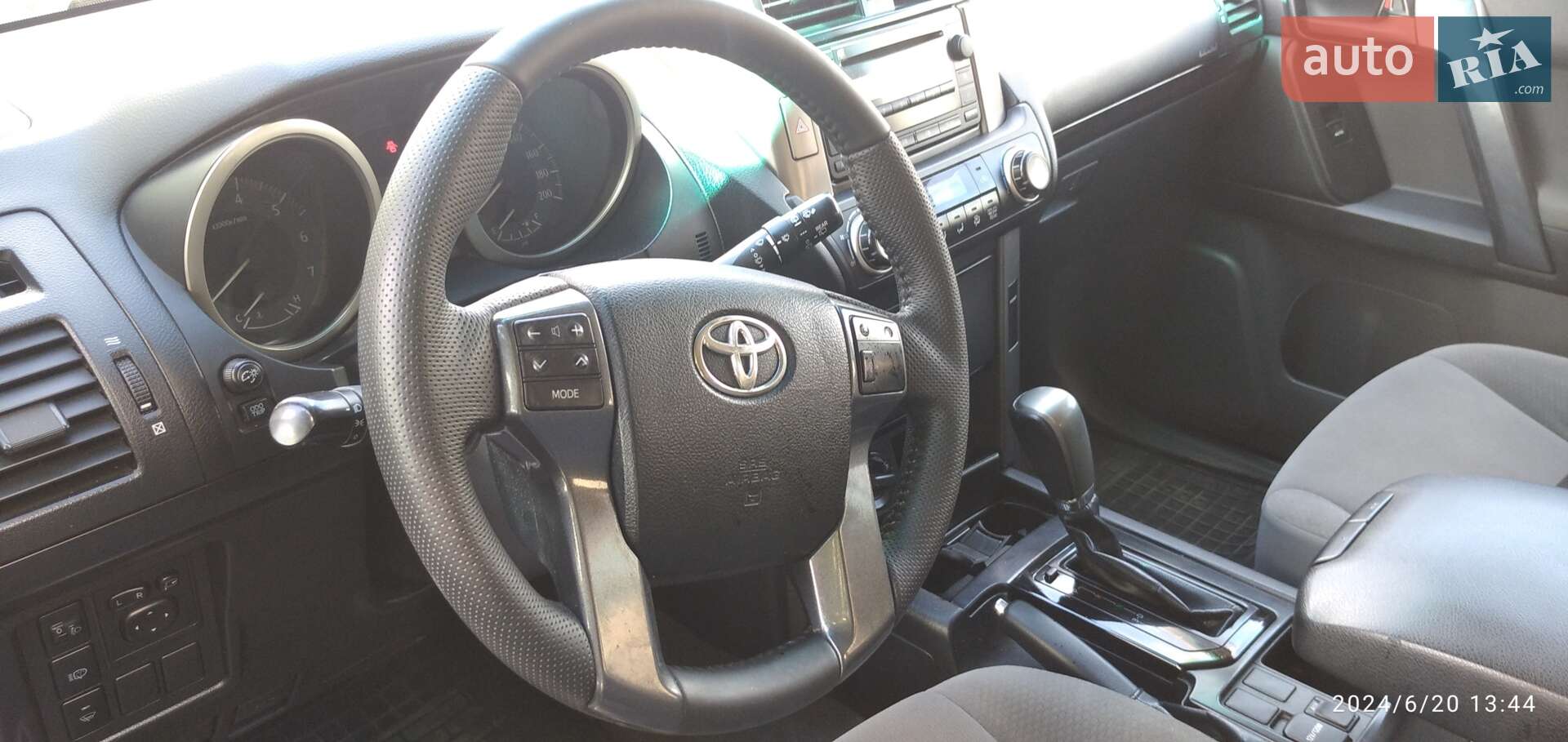 Toyota Land Cruiser Prado 2012 VIN JTEBX3FJ40K104397 фото оголошення 3 з 5