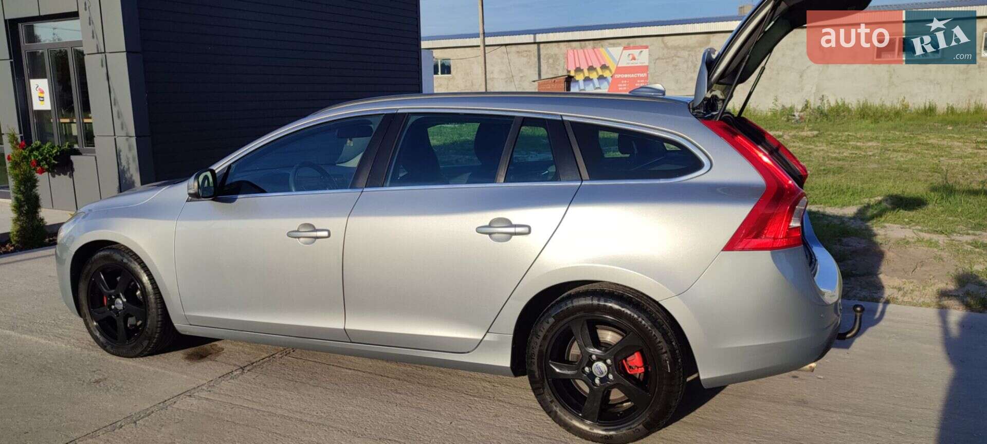 Volvo V60 2011 VIN YV1FW5250B1015012 фото оголошення 3 з 39
