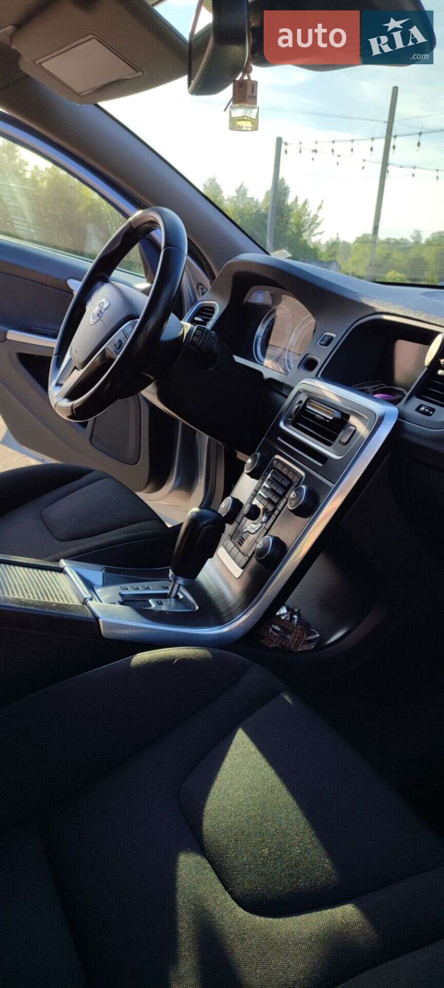 Volvo V60 2011 VIN YV1FW5250B1015012 фото оголошення 10 з 39