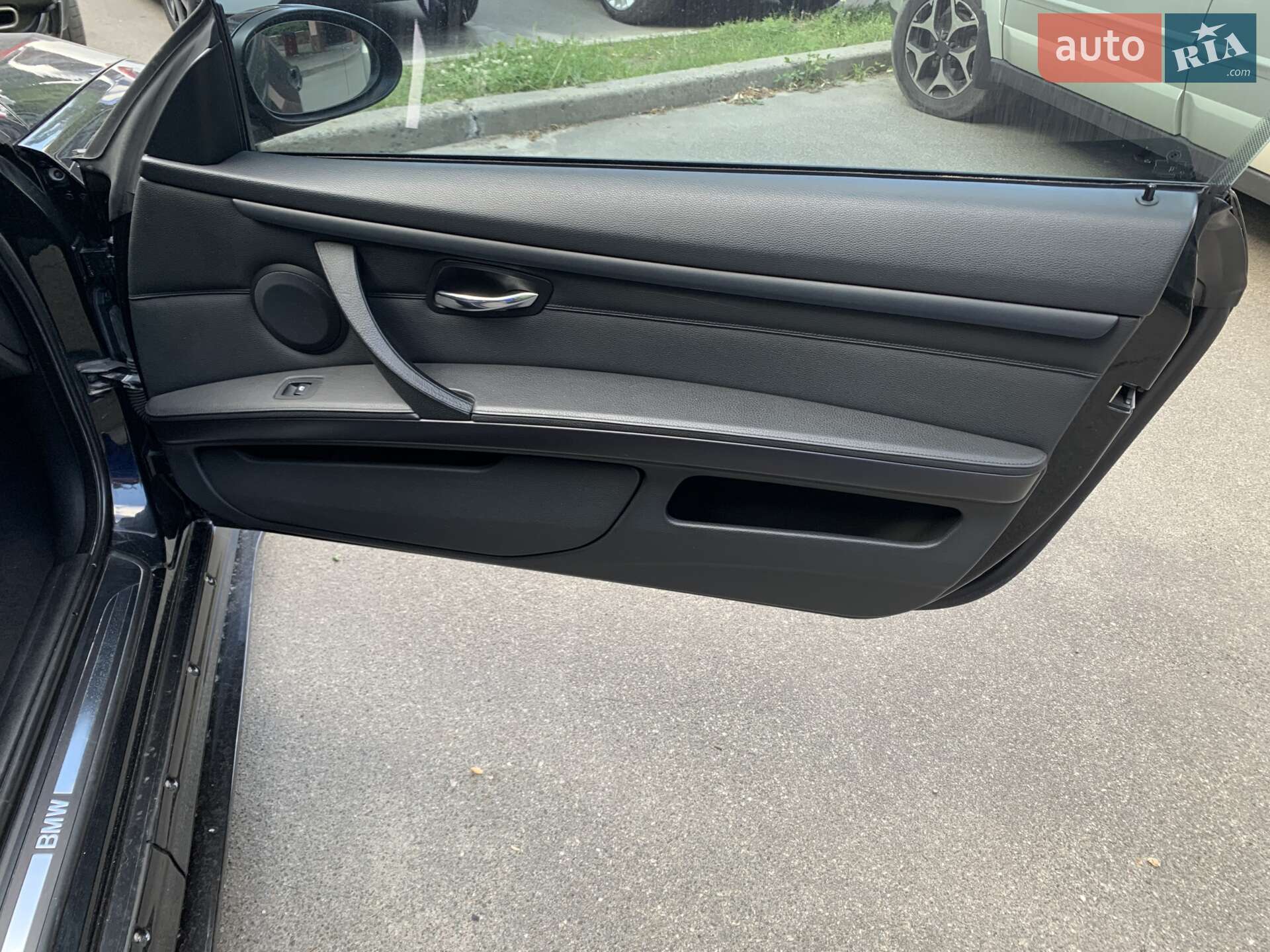 BMW 3 Series 2009 VIN WBAWD11000P358674 фото оголошення 2 з 26