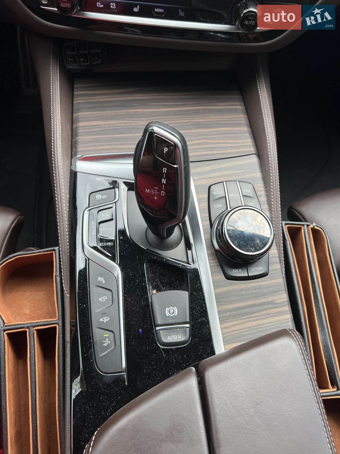 BMW 6 Series GT 2017 VIN WBAJW81050BE17523 фото оголошення 4 з 14