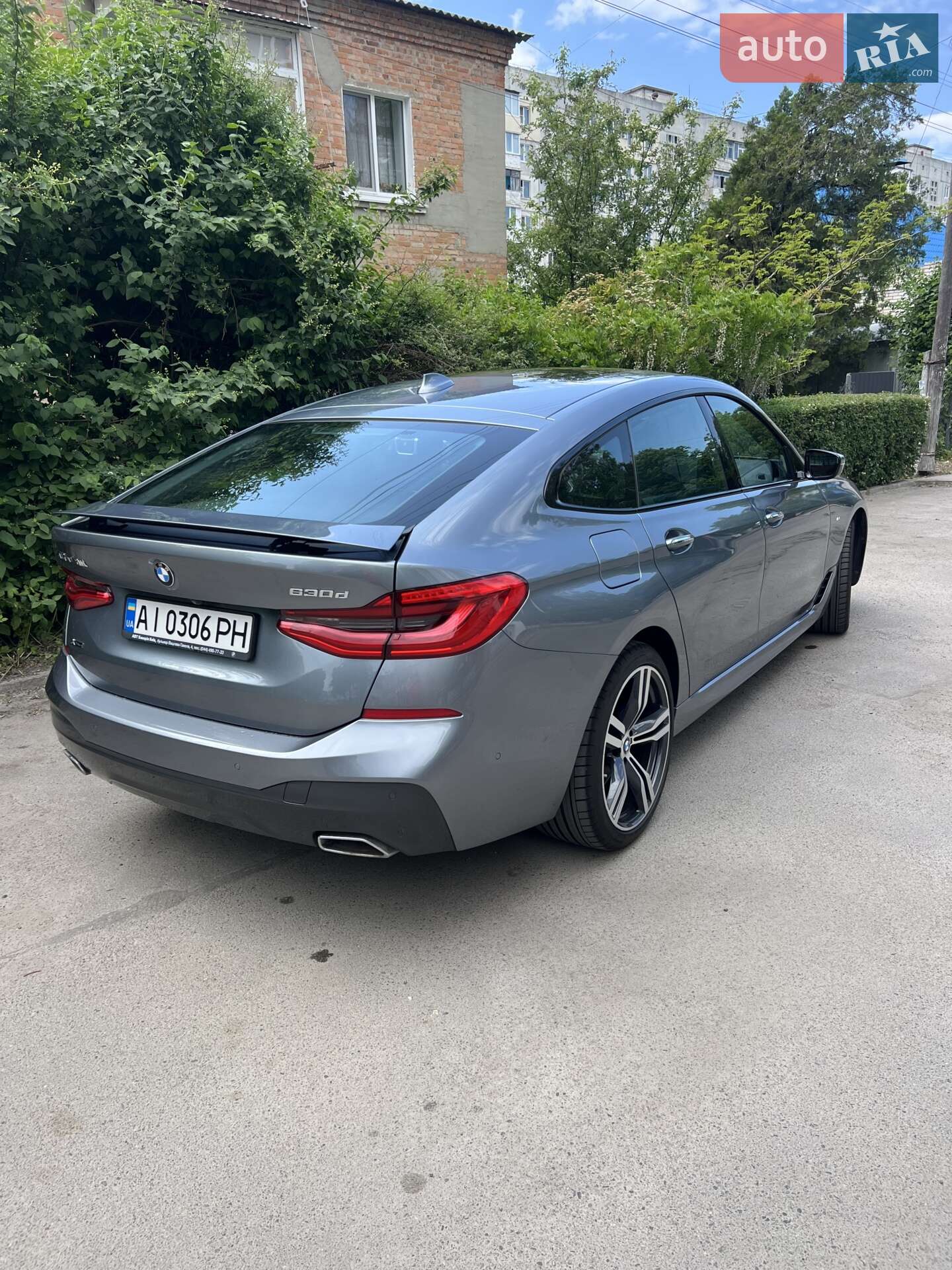 BMW 6 Series GT 2017 VIN WBAJW81050BE17523 фото оголошення 12 з 14