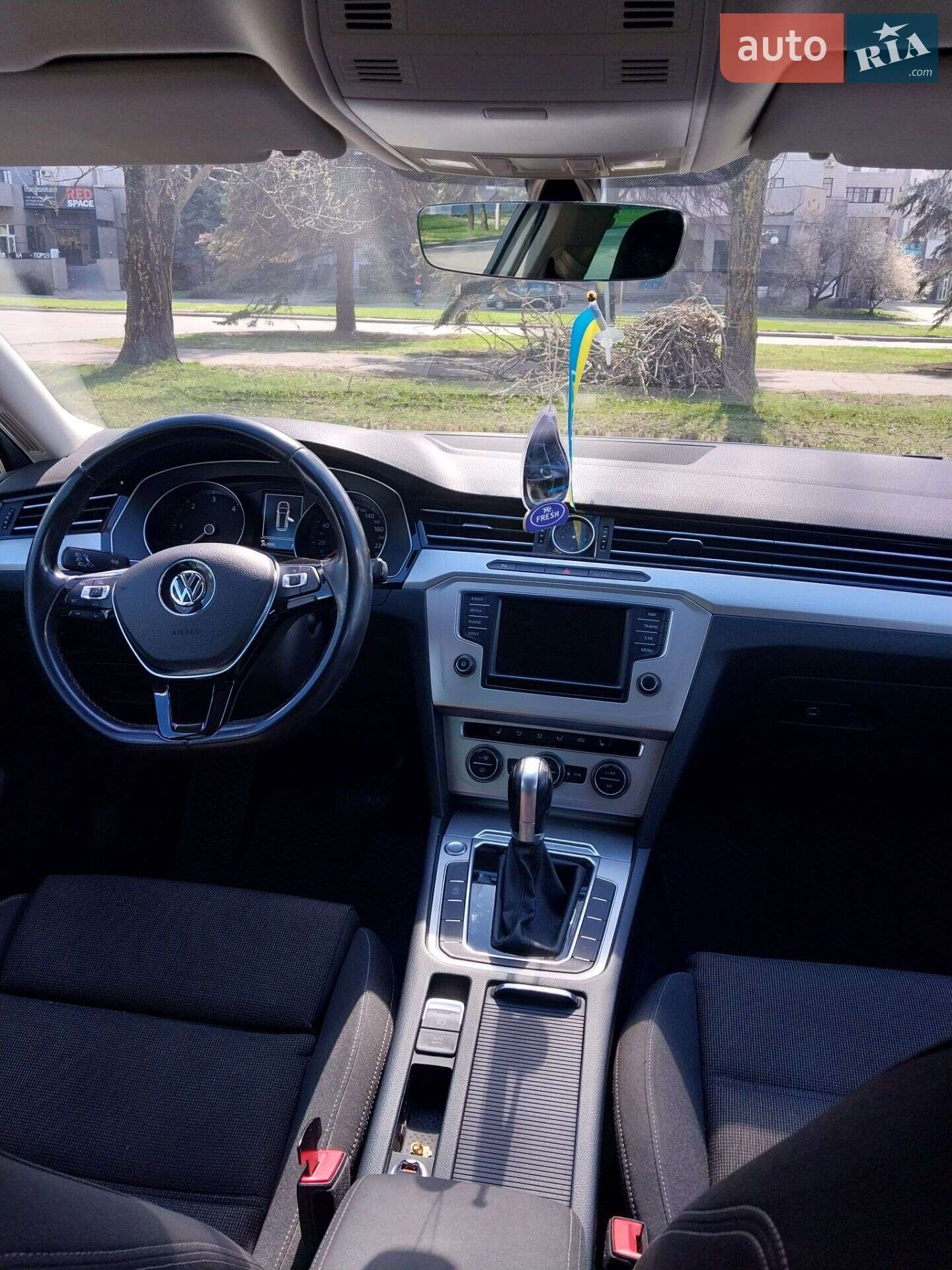 Volkswagen Passat 2016 VIN WVWZZZ3CZHP004413 фото оголошення 36 з 60