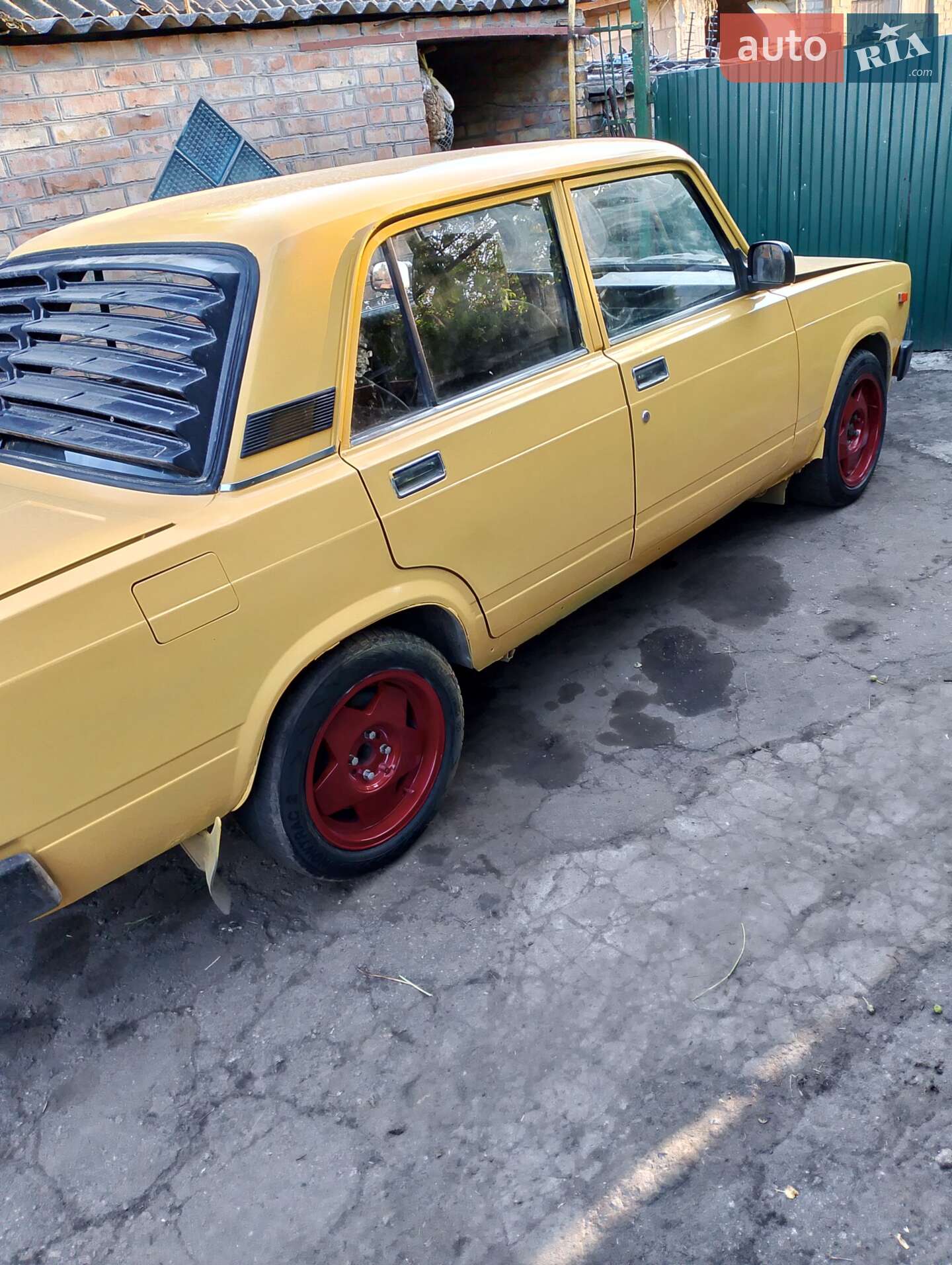 ВАЗ / Lada 2105 1988 VIN XTA210500K1009171 фото оголошення 3 з 8