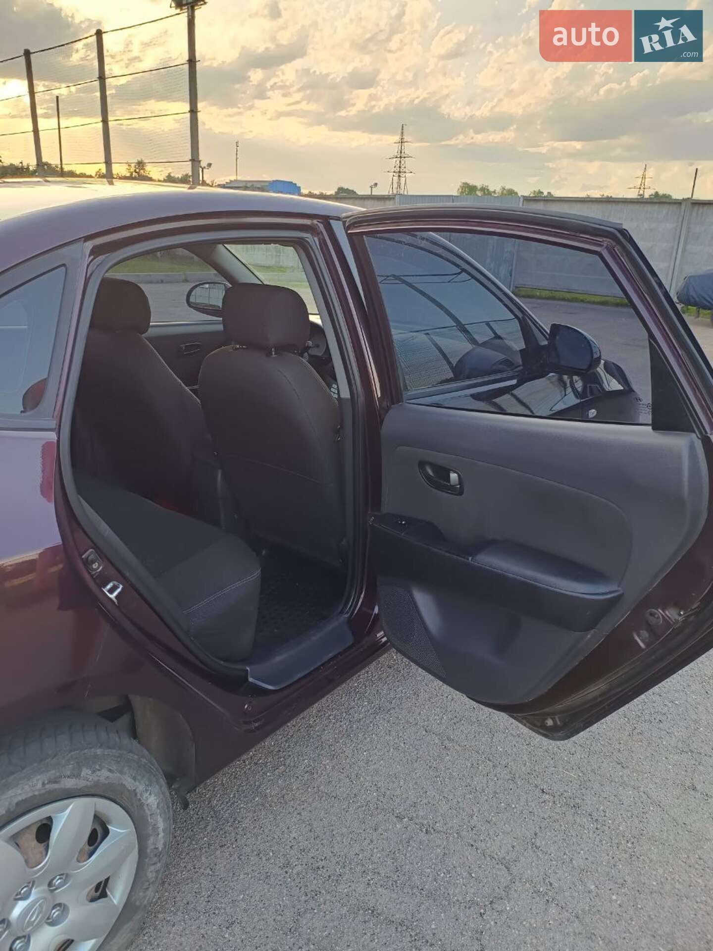 Hyundai Elantra 2008 VIN KMHDU41BP8U596416 фото оголошення 8 з 15