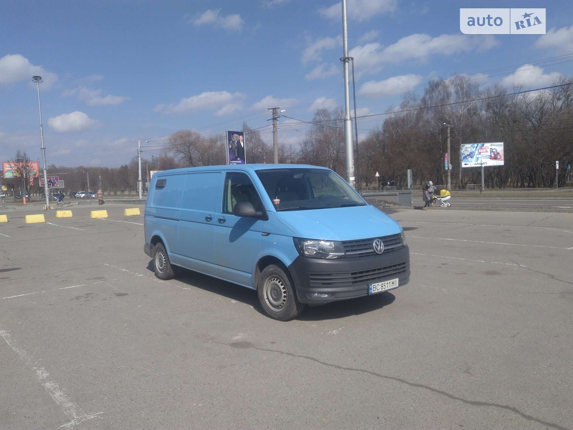 Volkswagen Transporter 2015 VIN WV1ZZZ7HZGH024568 фото оголошення 2 з 18