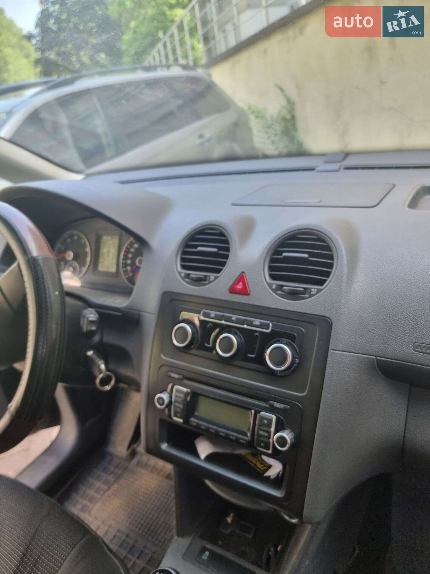 Volkswagen Caddy 2011 VIN WV2ZZZ2KZBX299948 фото оголошення 5 з 6