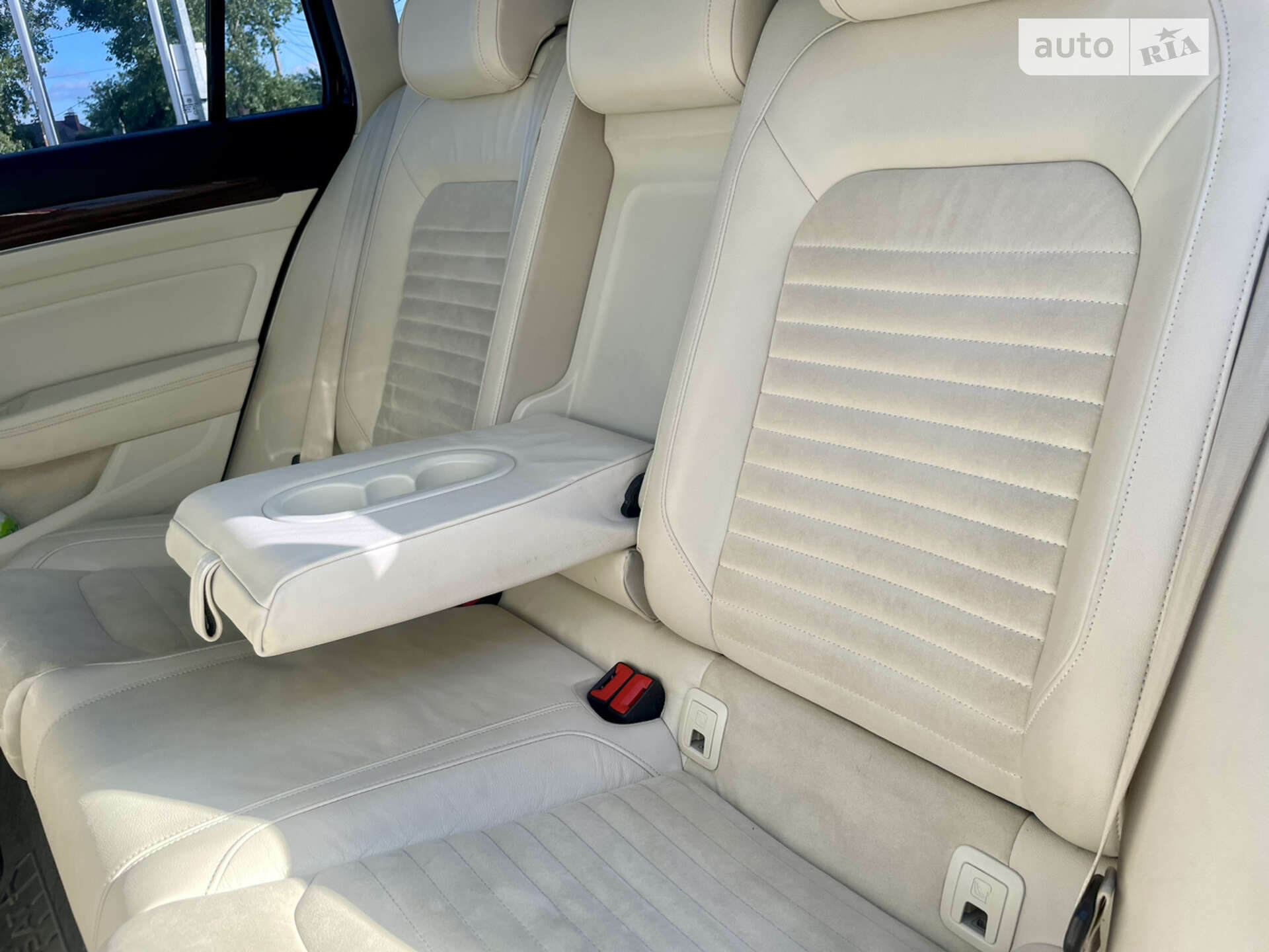 Volkswagen Passat 2015 VIN WVWZZZ3CZGP009050 фото оголошення 3 з 61