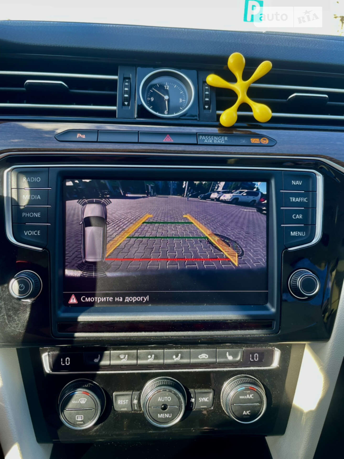 Volkswagen Passat 2015 VIN WVWZZZ3CZGP009050 фото оголошення 9 з 61