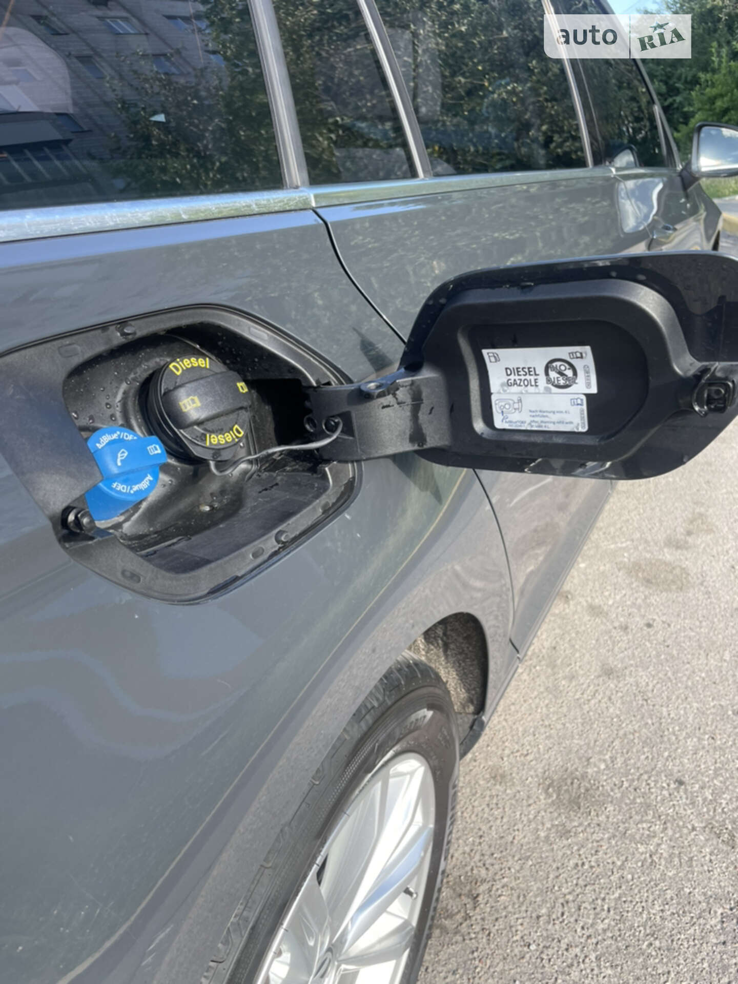 Volkswagen Passat 2015 VIN WVWZZZ3CZGP009050 фото оголошення 12 з 61