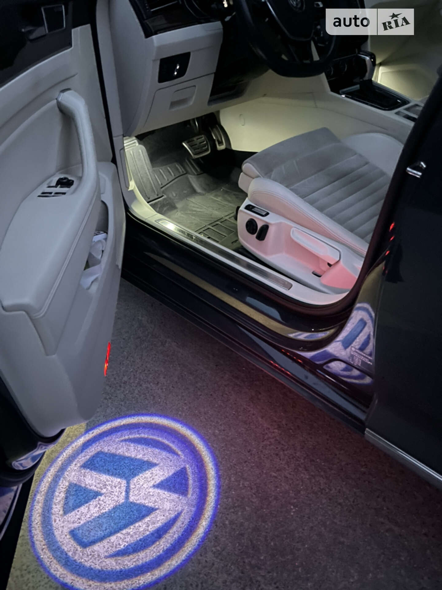 Volkswagen Passat 2015 VIN WVWZZZ3CZGP009050 фото оголошення 15 з 61