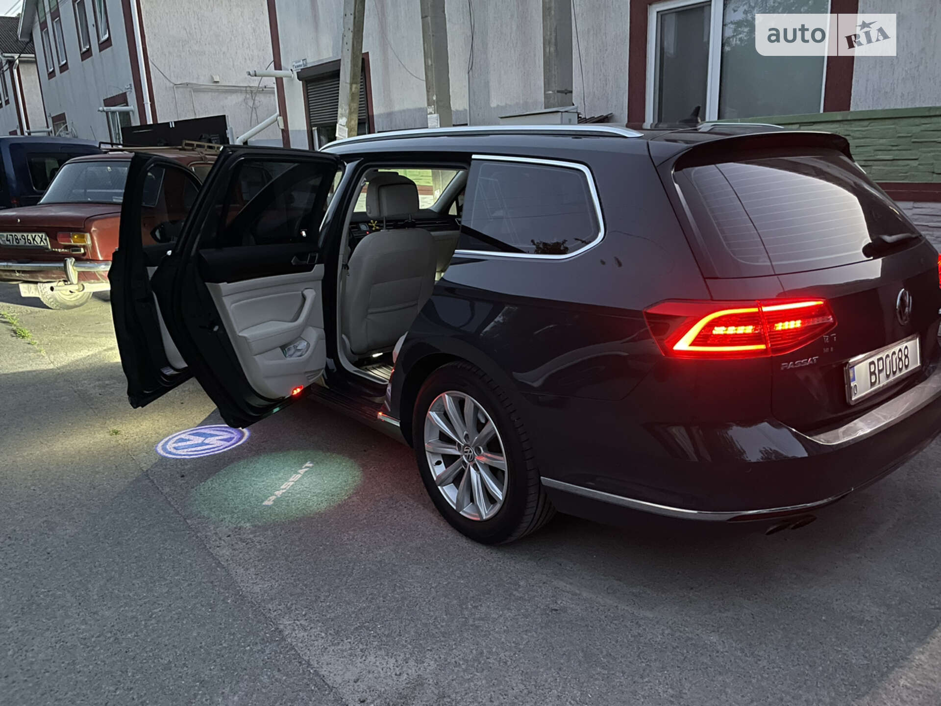 Volkswagen Passat 2015 VIN WVWZZZ3CZGP009050 фото оголошення 17 з 61