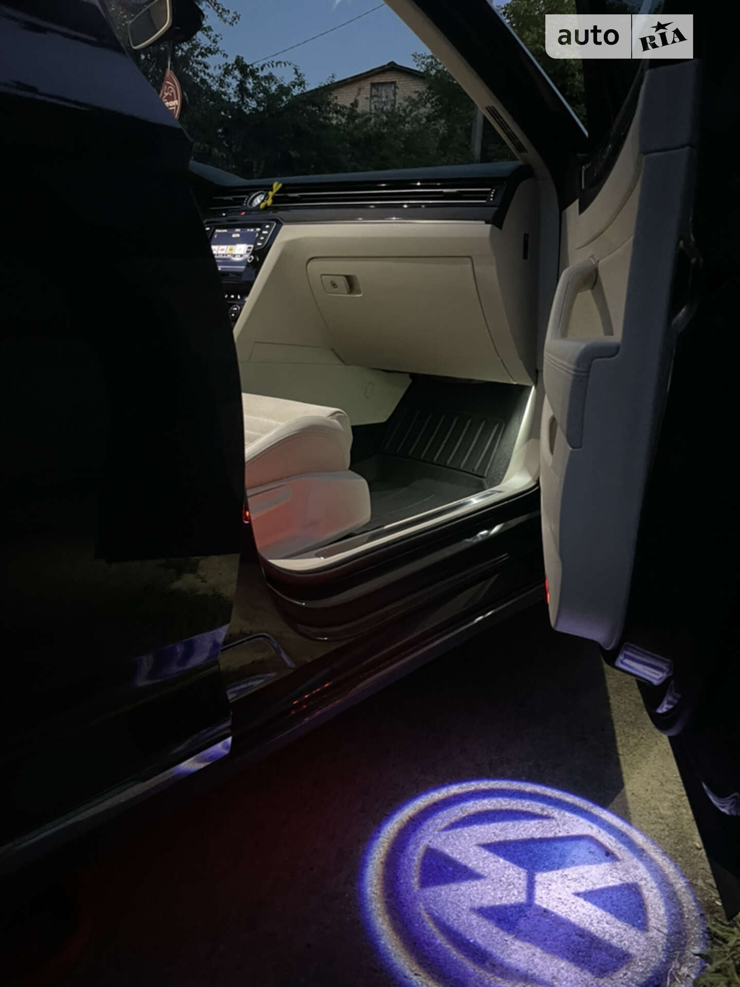 Volkswagen Passat 2015 VIN WVWZZZ3CZGP009050 фото оголошення 23 з 61
