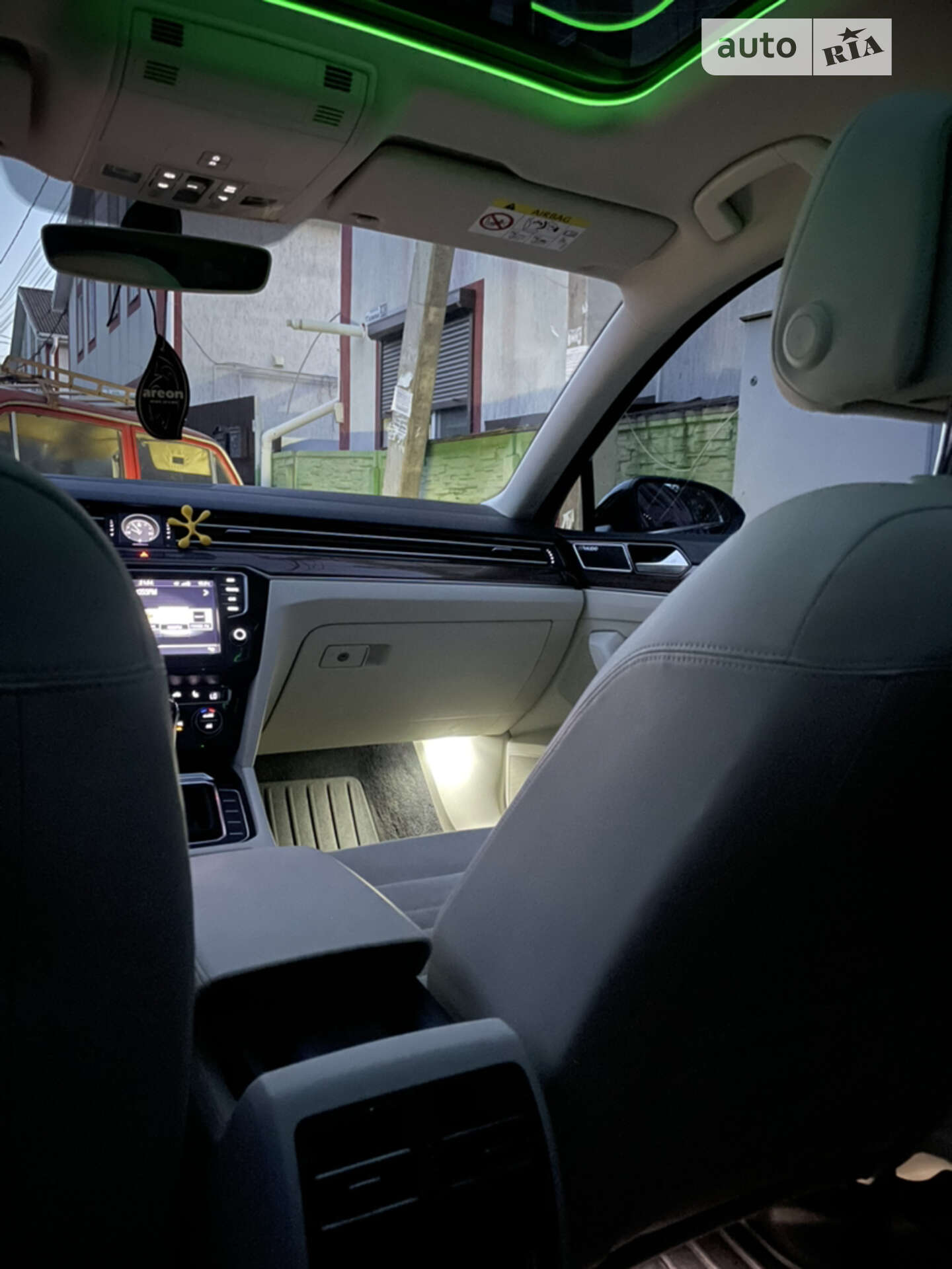 Volkswagen Passat 2015 VIN WVWZZZ3CZGP009050 фото оголошення 30 з 61