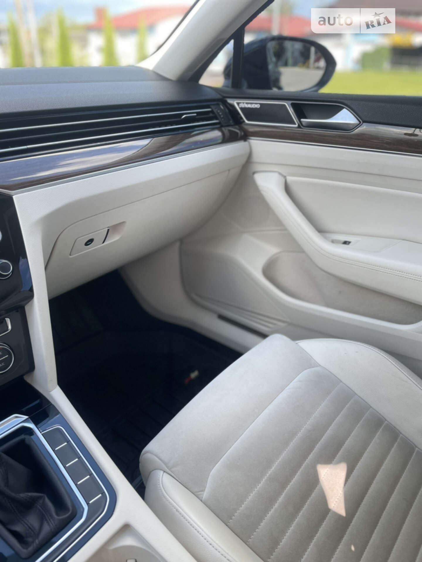 Volkswagen Passat 2015 VIN WVWZZZ3CZGP009050 фото оголошення 46 з 61