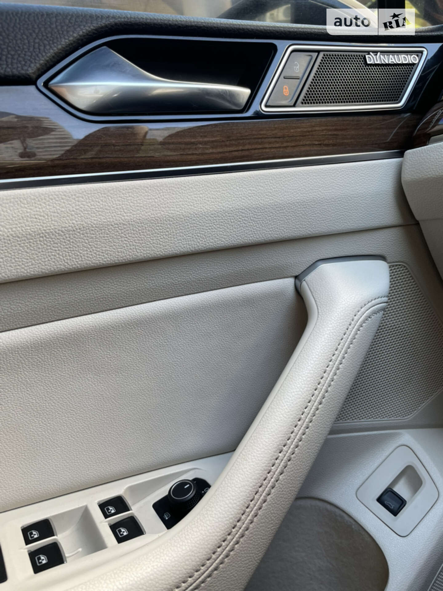Volkswagen Passat 2015 VIN WVWZZZ3CZGP009050 фото оголошення 60 з 61