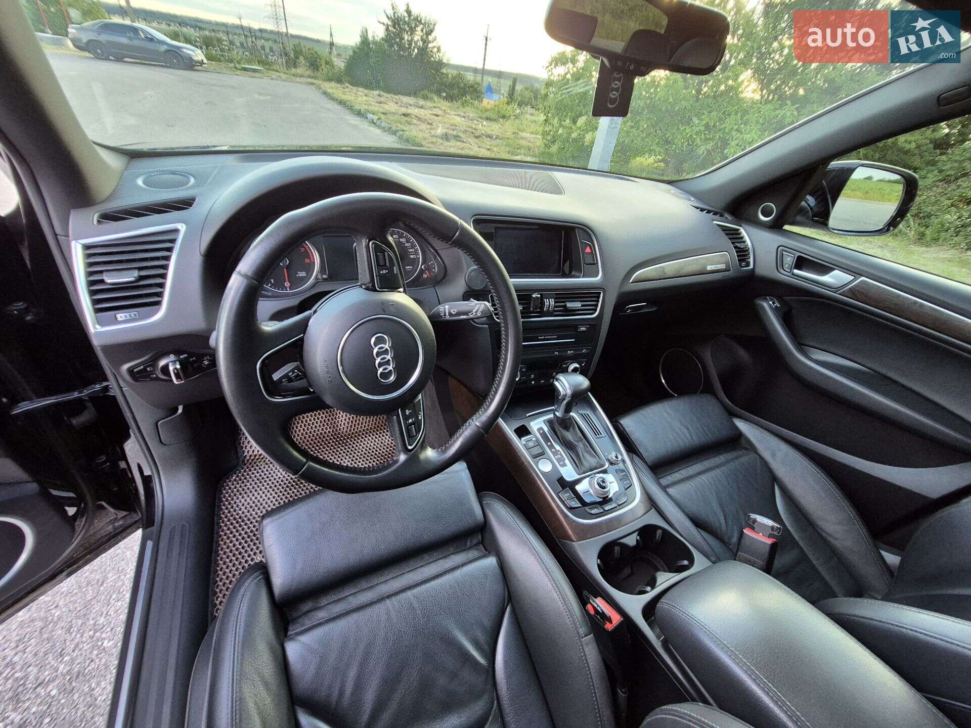 Audi Q5 2014 VIN WA1LFAFPXFA059592 фото оголошення 16 з 27