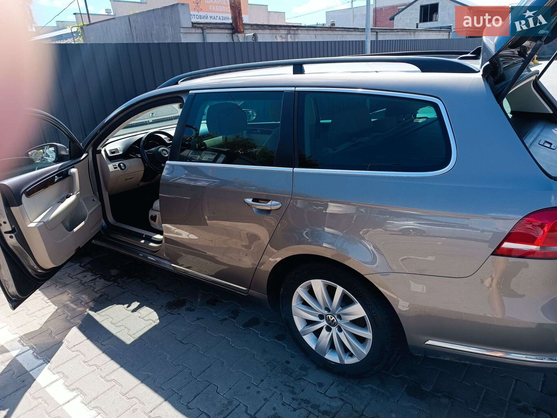 Volkswagen Passat 2011 VIN WVWZZZ3CZCE093322 фото оголошення 2 з 9