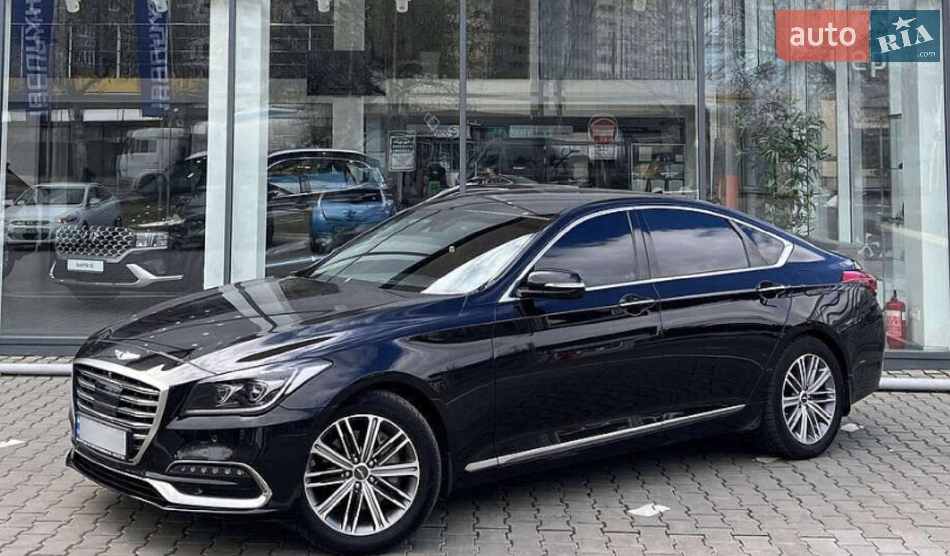 Hyundai Genesis 2017 VIN KMHGN411DHU232690 фото оголошення 3 з 33
