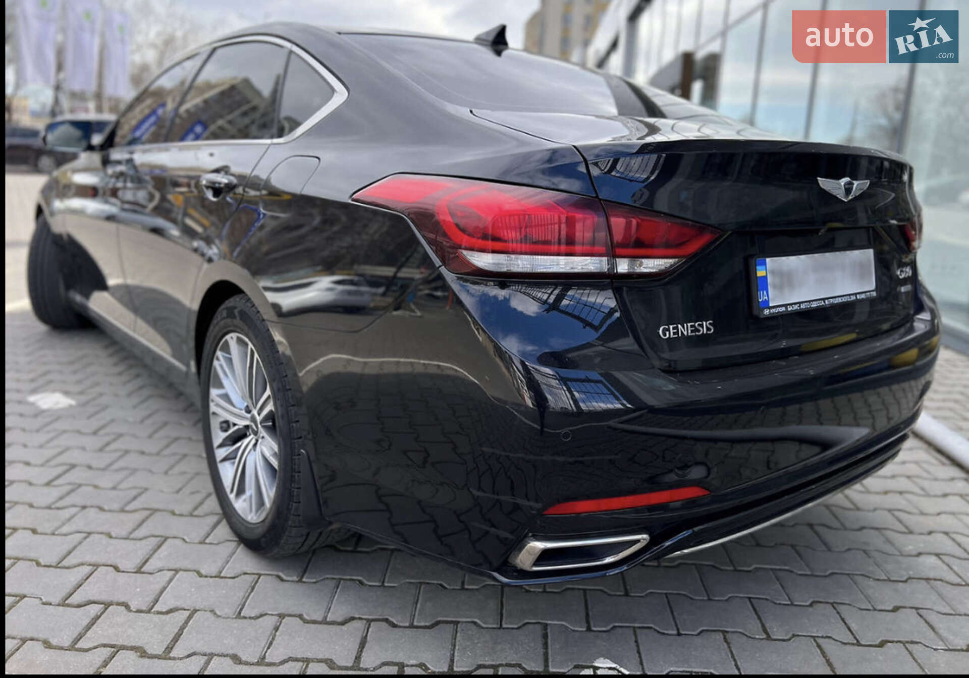Hyundai Genesis 2017 VIN KMHGN411DHU232690 фото оголошення 6 з 33