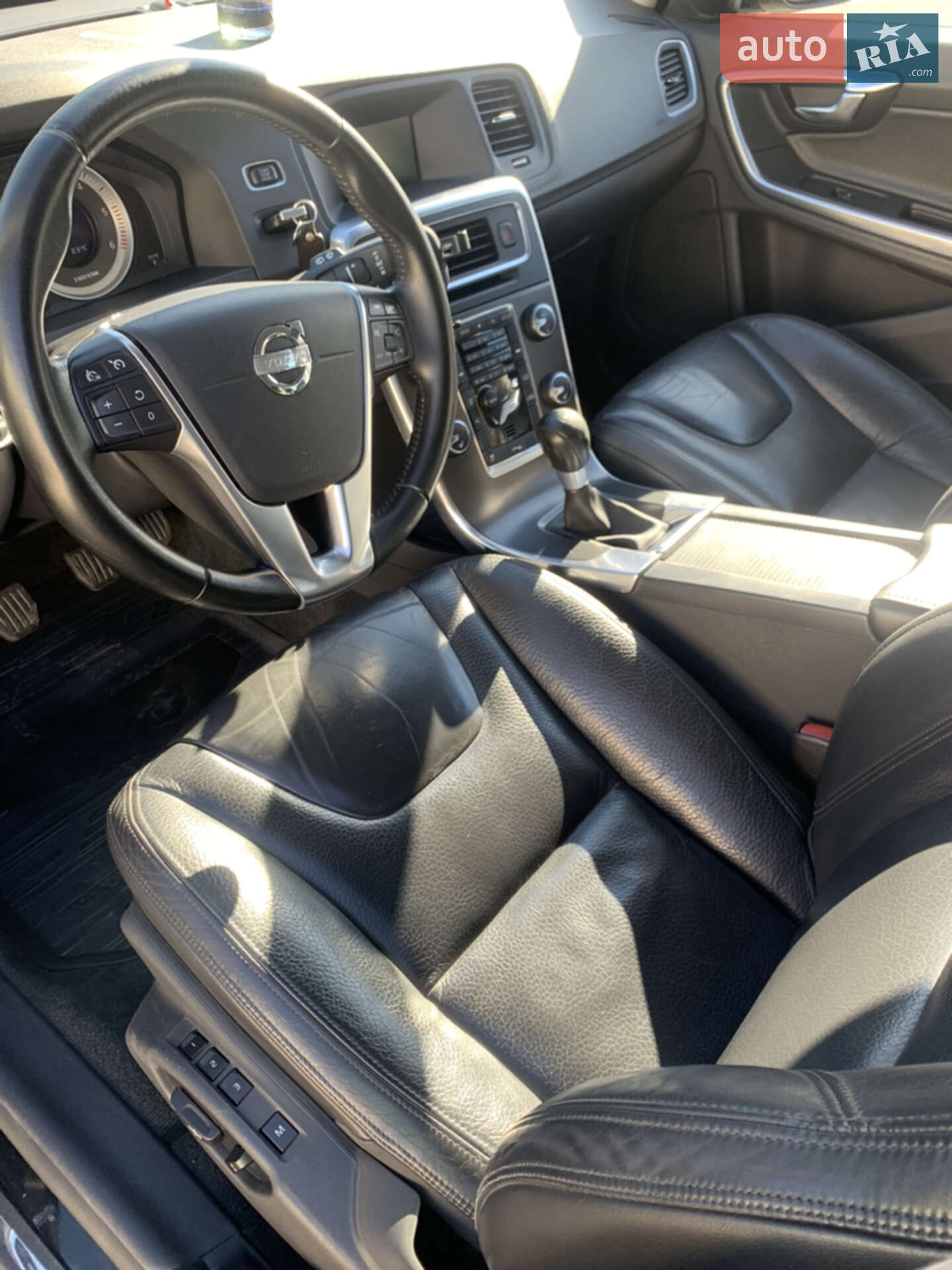 Volvo V60 2011 VIN YV1FW84A1C1051076 фото оголошення 30 з 37