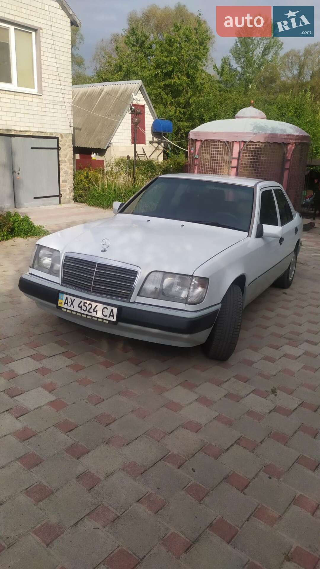 Mercedes-Benz E-Class 1992 VIN WDB1241301B664873 фото оголошення 5 з 23