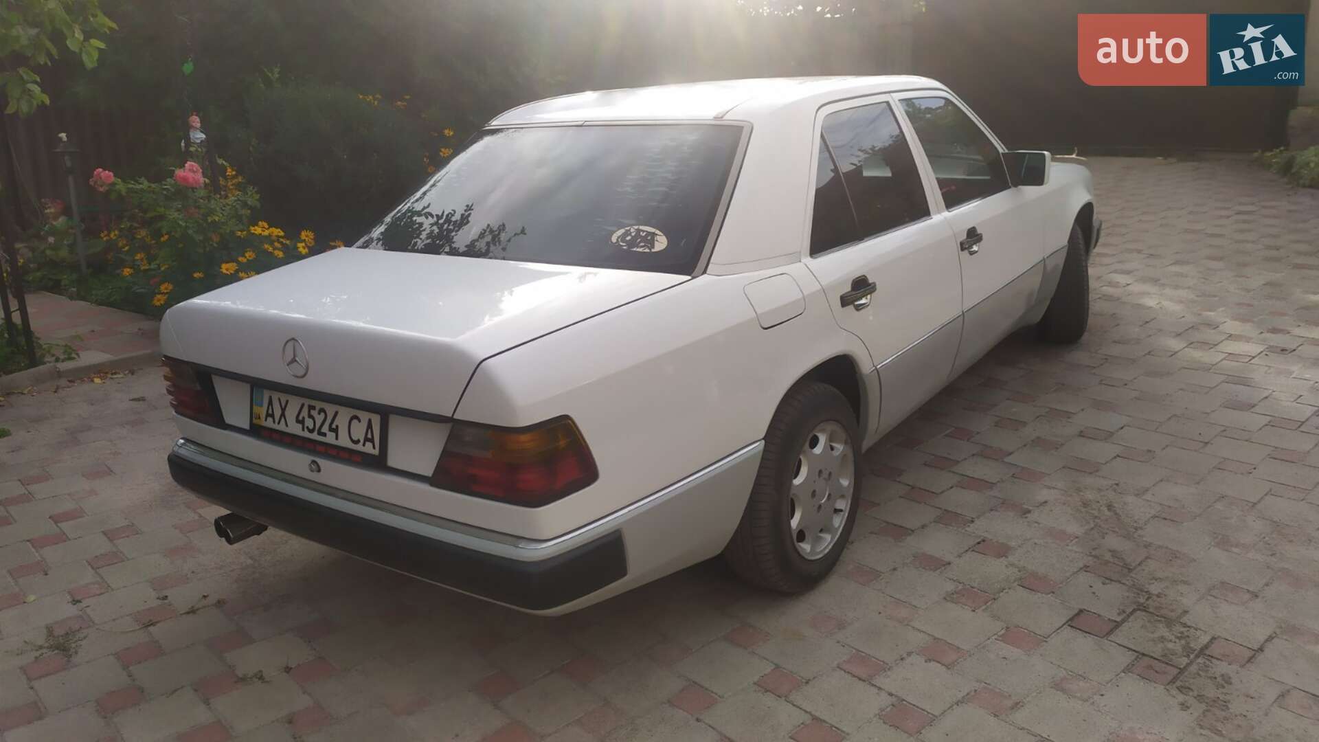 Mercedes-Benz E-Class 1992 VIN WDB1241301B664873 фото оголошення 8 з 23
