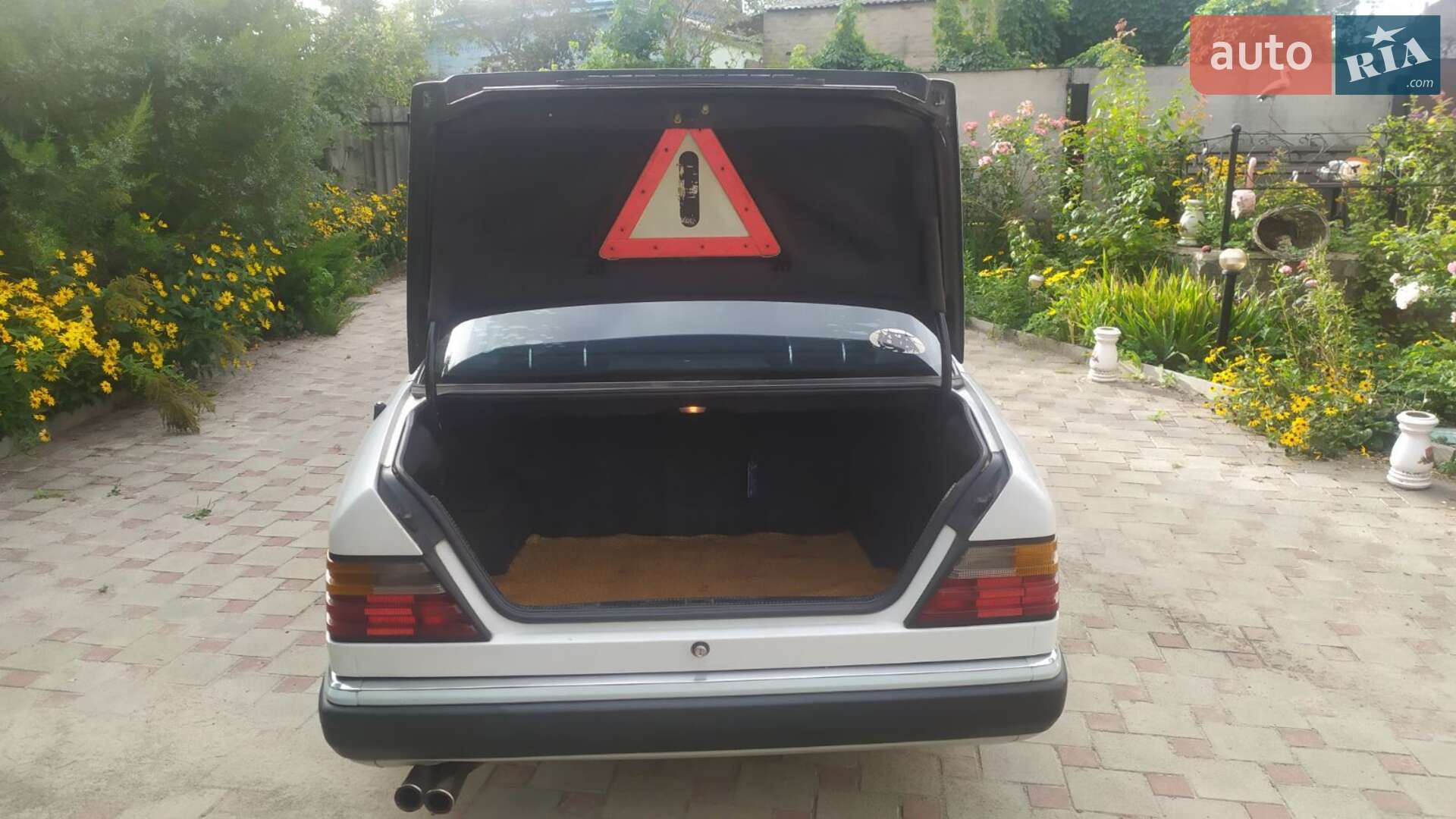 Mercedes-Benz E-Class 1992 VIN WDB1241301B664873 фото оголошення 11 з 23