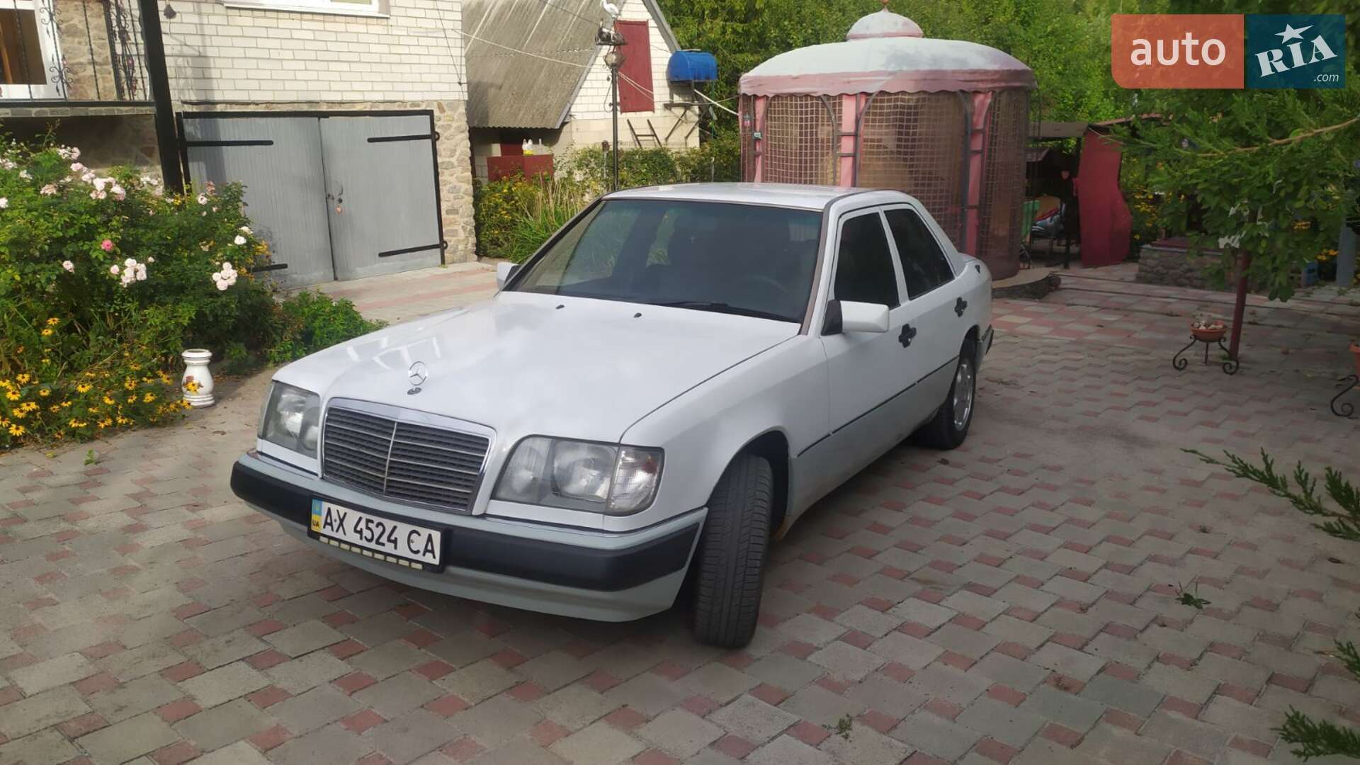 Mercedes-Benz E-Class 1992 VIN WDB1241301B664873 фото оголошення 19 з 23