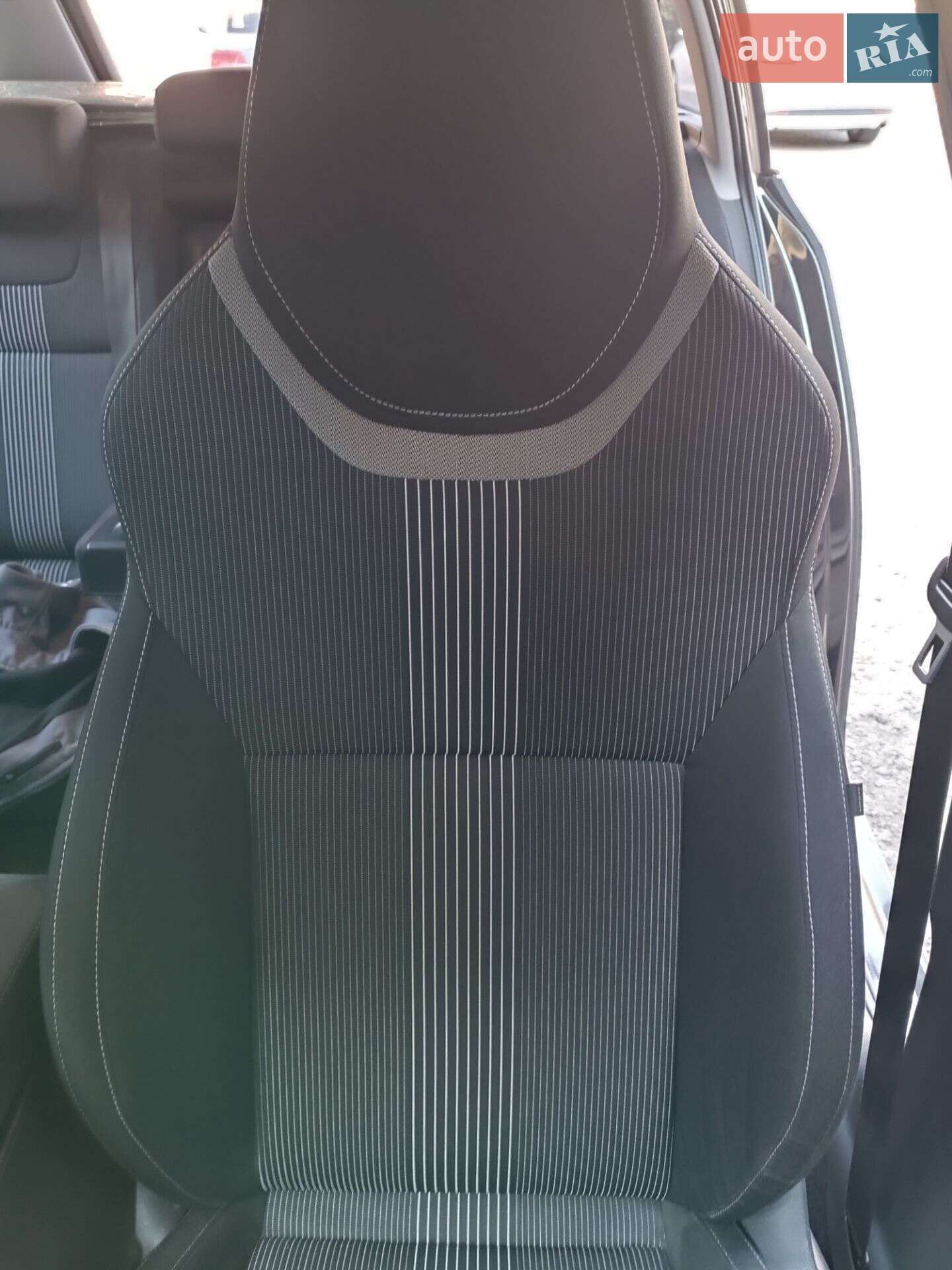 Skoda Octavia 2019 VIN TMBJJ9NE8K0144828 фото оголошення 32 з 50