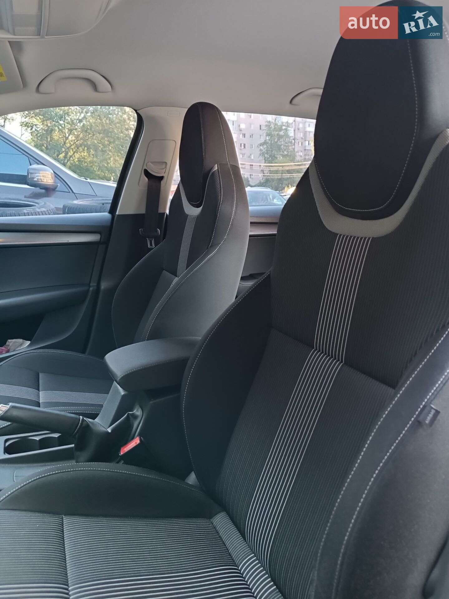 Skoda Octavia 2019 VIN TMBJJ9NE8K0144828 фото оголошення 34 з 50