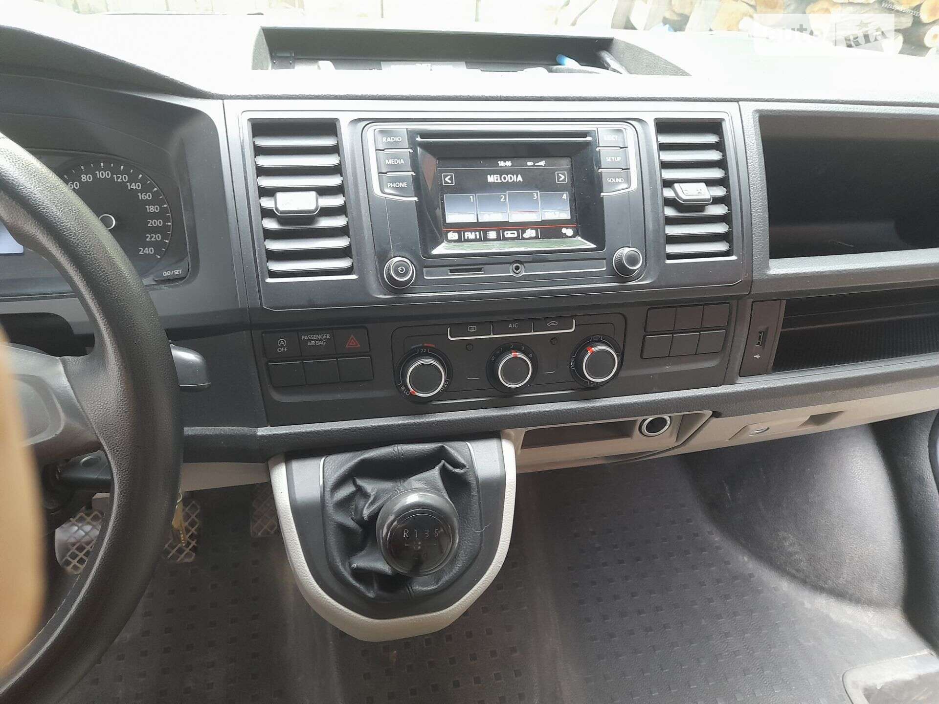 Volkswagen Transporter 2015 VIN WV1ZZZ7HZGH024568 фото оголошення 15 з 18