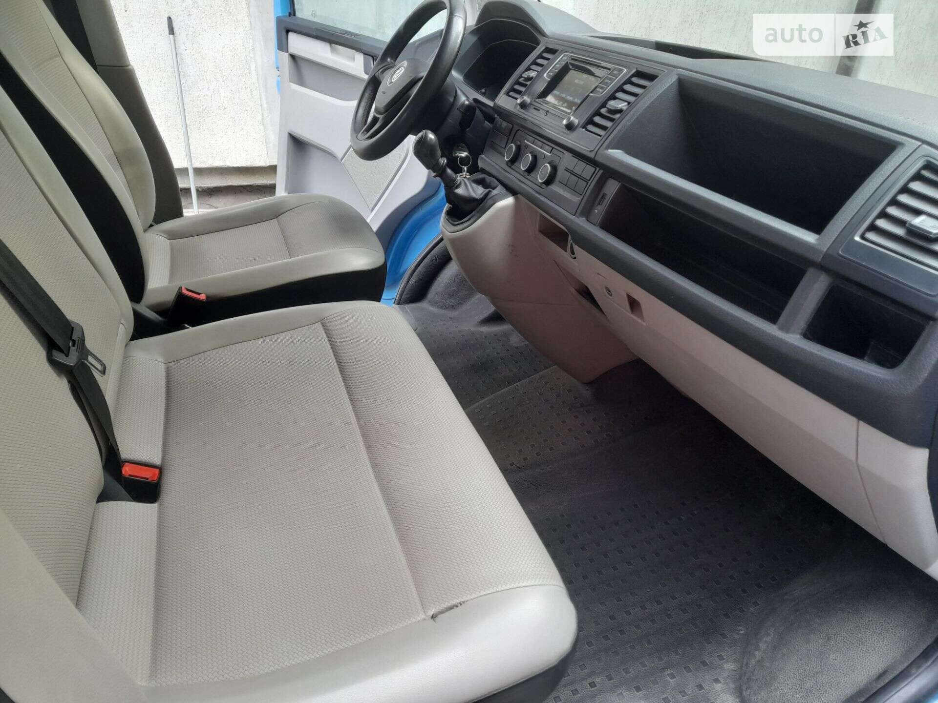 Volkswagen Transporter 2015 VIN WV1ZZZ7HZGH024568 фото оголошення 12 з 18