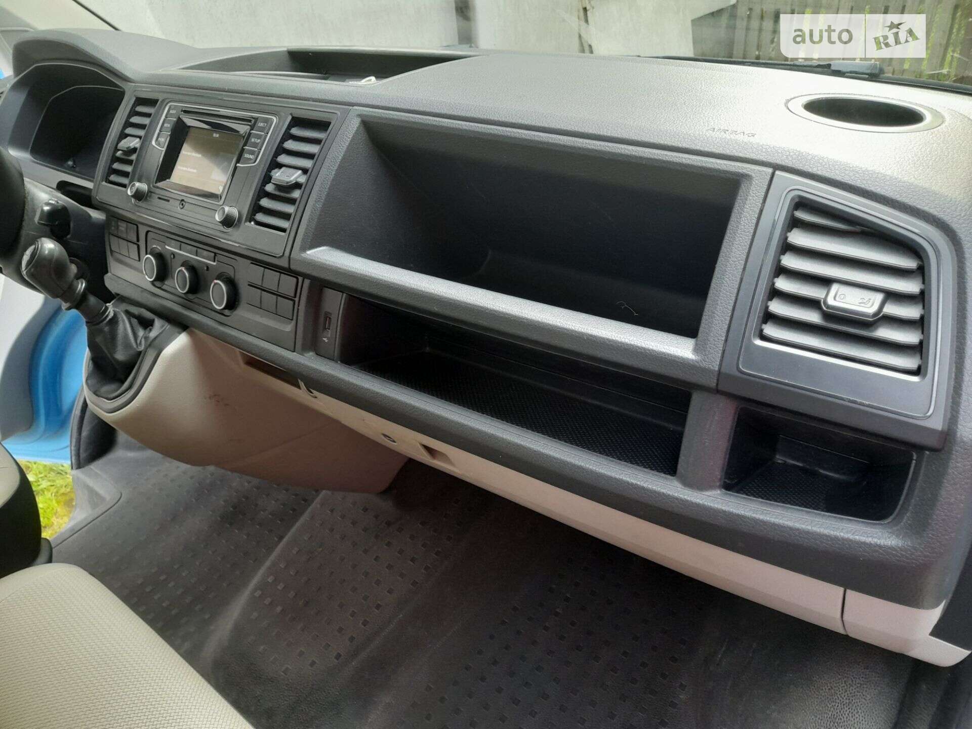 Volkswagen Transporter 2015 VIN WV1ZZZ7HZGH024568 фото оголошення 11 з 18