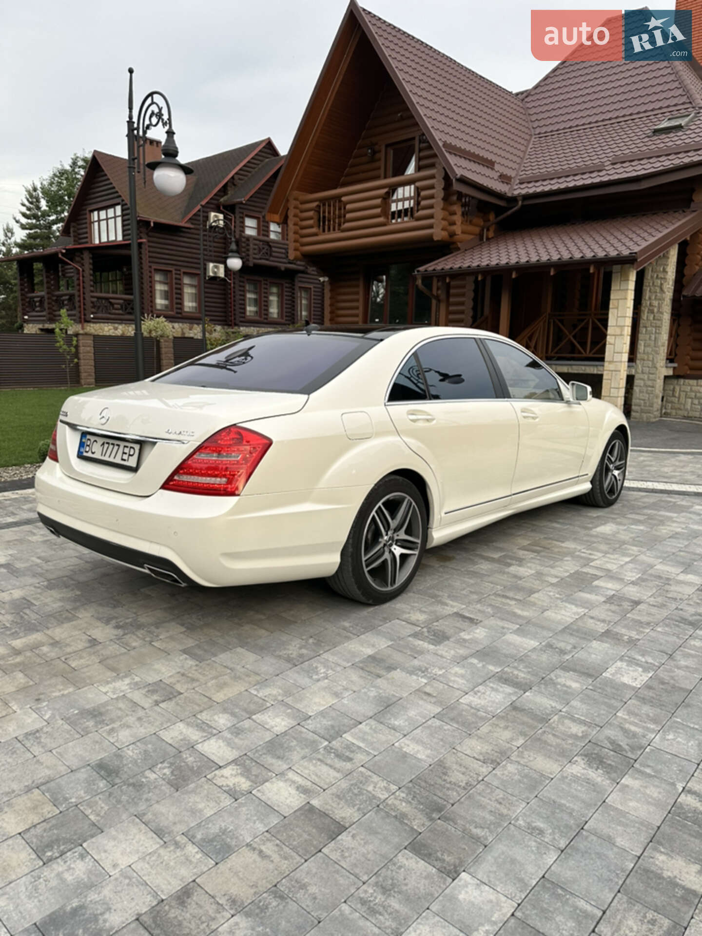Mercedes-Benz S-Class 2013 VIN WDDNG9EB0DA533729 фото оголошення 8 з 31