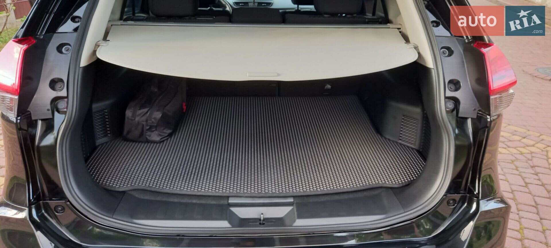 Nissan X-Trail 2021 VIN JN1TAAT32U0101985 фото оголошення 18 з 35