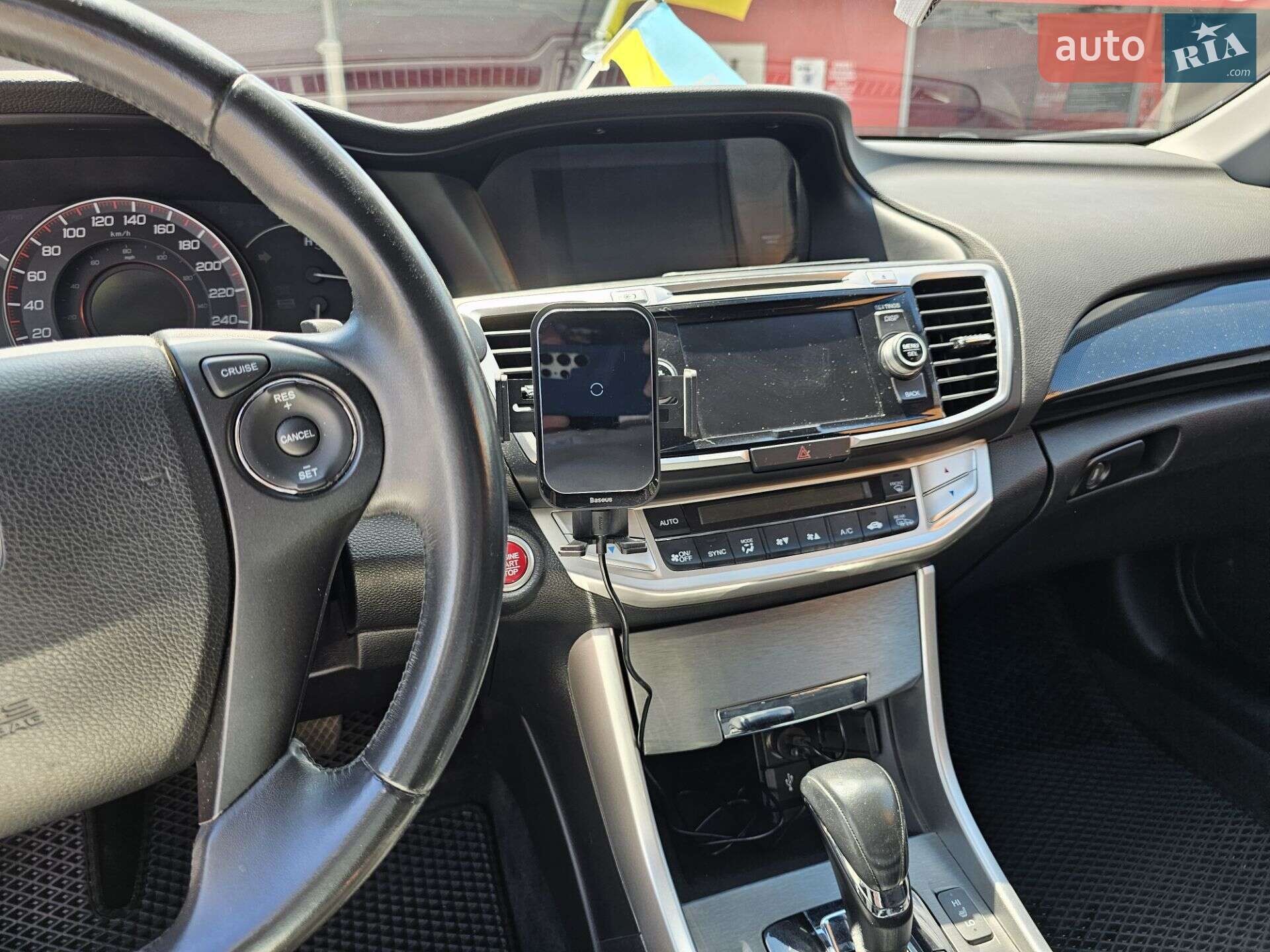 Honda Accord 2012 VIN 1HGCT1B83DA002517 фото оголошення 33 з 48