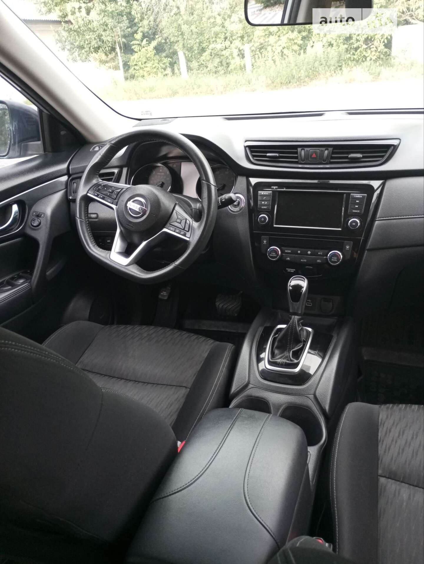 Nissan Rogue 2017 VIN KNMAT2MV5JP504436 фото оголошення 8 з 16
