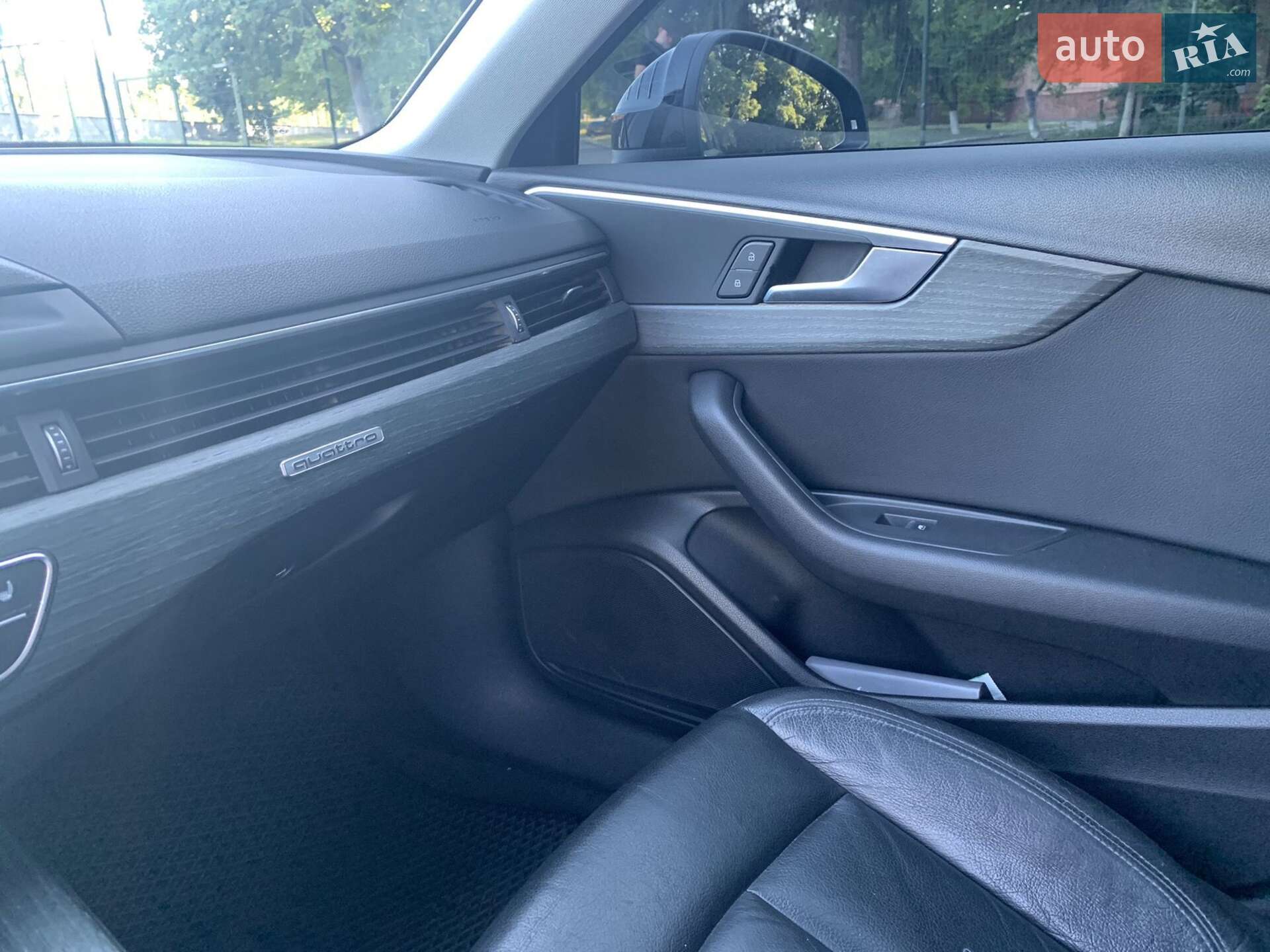 Audi A4 2016 VIN WAUANAF4XHN018880 фото оголошення 3 з 16