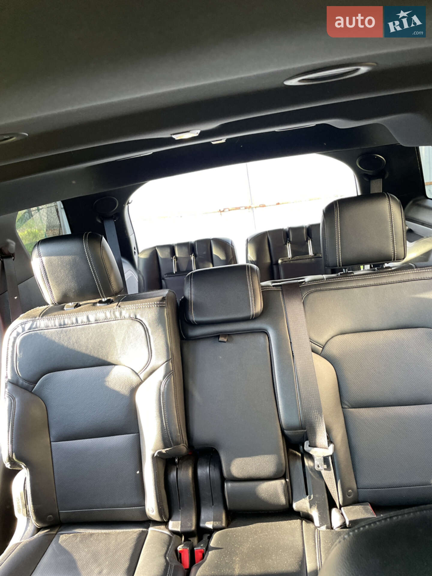 Ford Explorer 2016 VIN 1FM5K8F80GGC94105 фото оголошення 4 з 11
