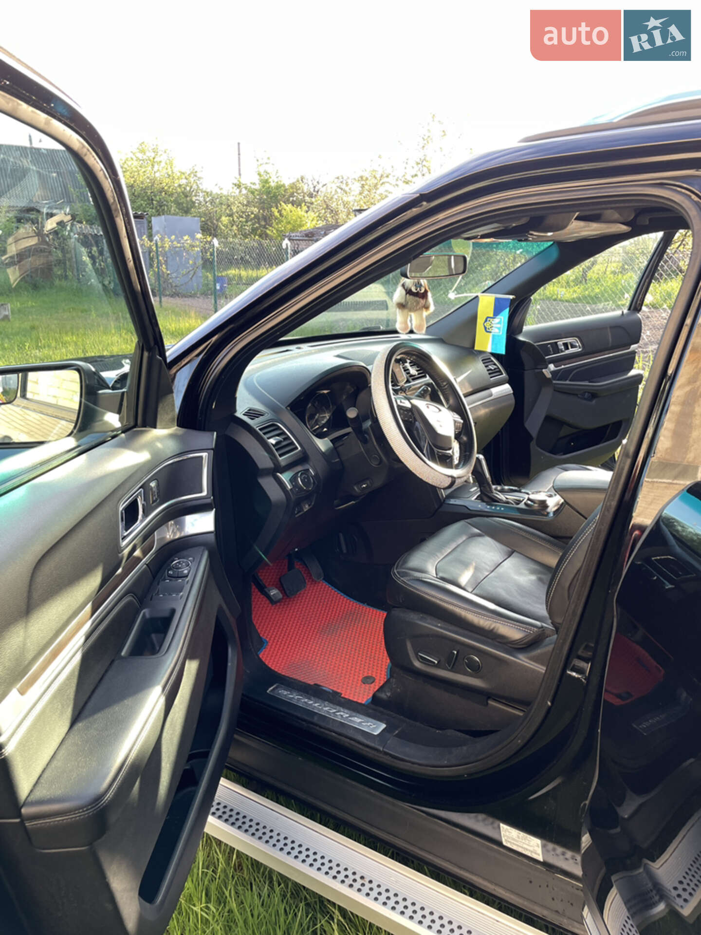 Ford Explorer 2016 VIN 1FM5K8F80GGC94105 фото оголошення 9 з 11