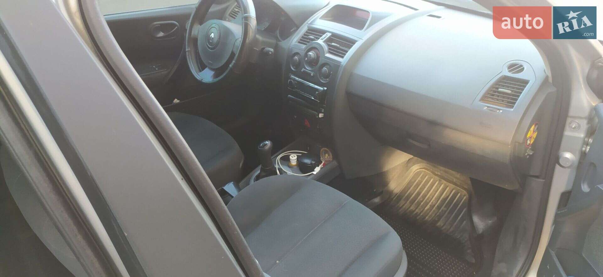 Renault Megane 2004 VIN VF1BM1A0H31536692 фото оголошення 4 з 9