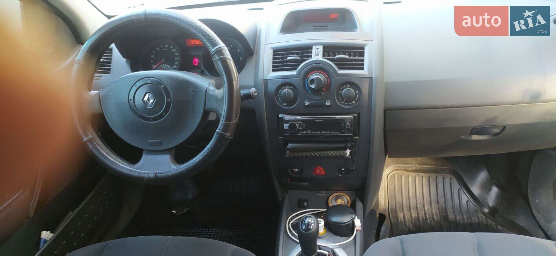 Renault Megane 2004 VIN VF1BM1A0H31536692 фото оголошення 2 з 9