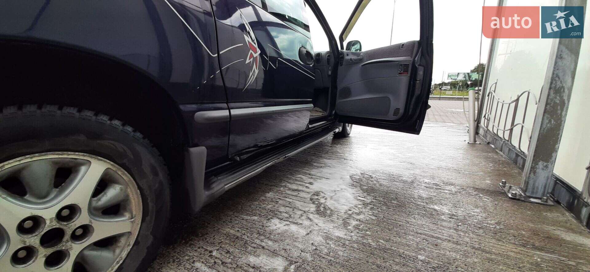 Chrysler Grand Voyager 1998 VIN 1C4GYN5MXWU550713 фото оголошення 15 з 29