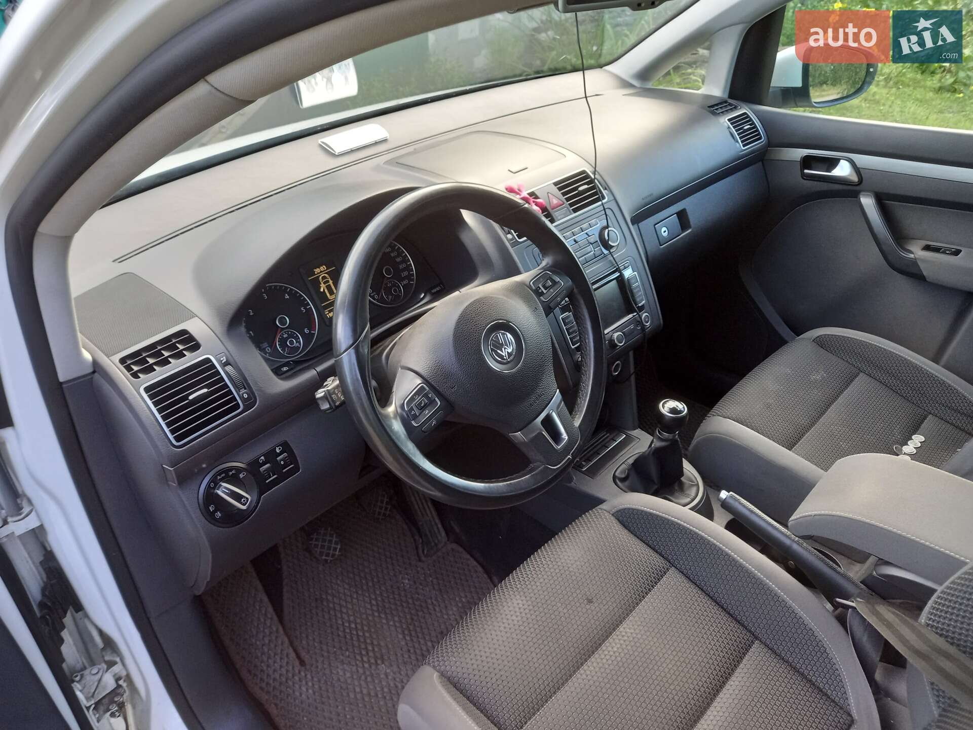 Volkswagen Touran 2011 VIN WVGZZZ1TZCW056686 фото оголошення 5 з 8