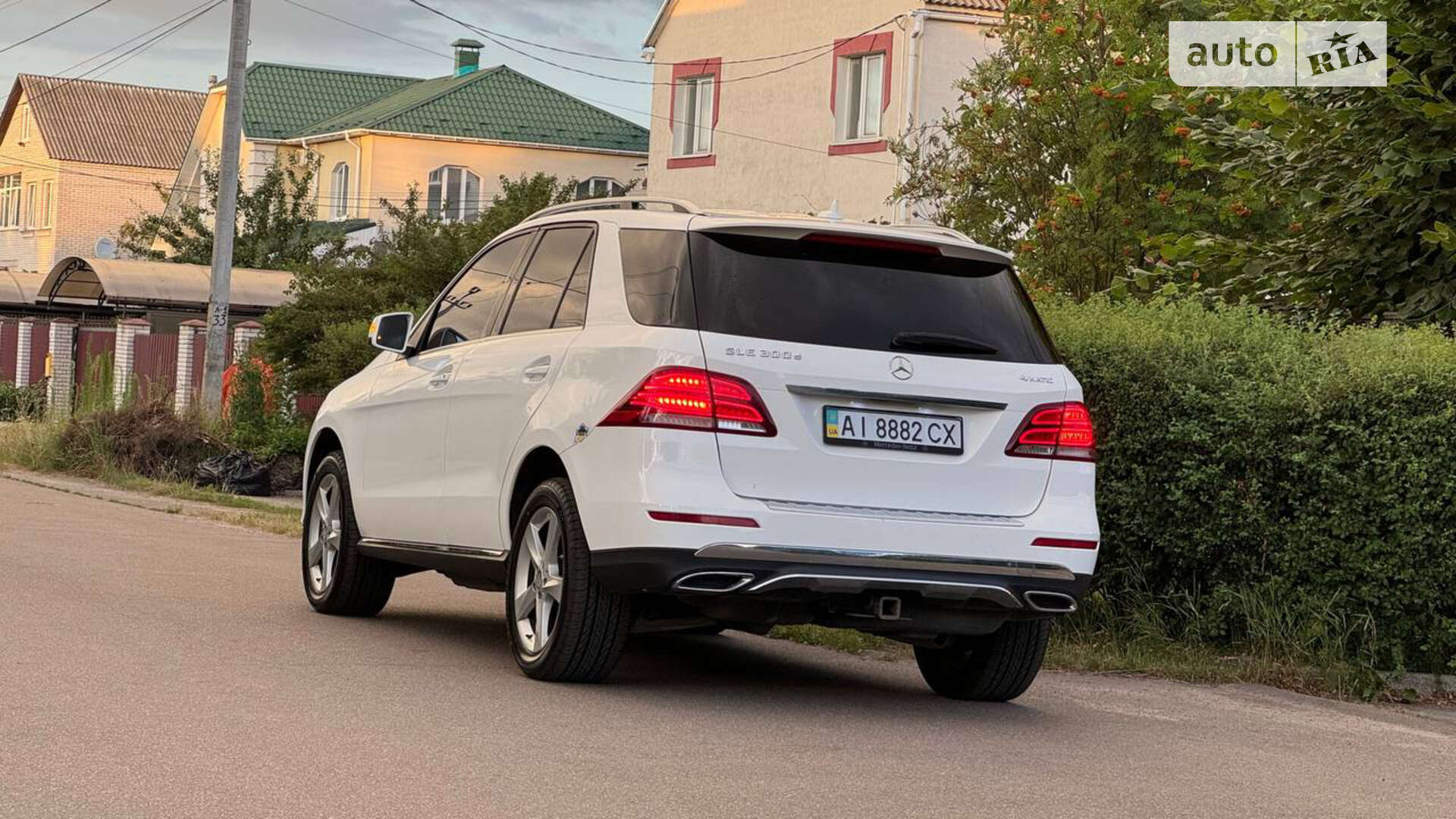 Mercedes-Benz GLE-Class 2016 VIN 4JGDA0EB4GA673740 фото оголошення 10 з 23