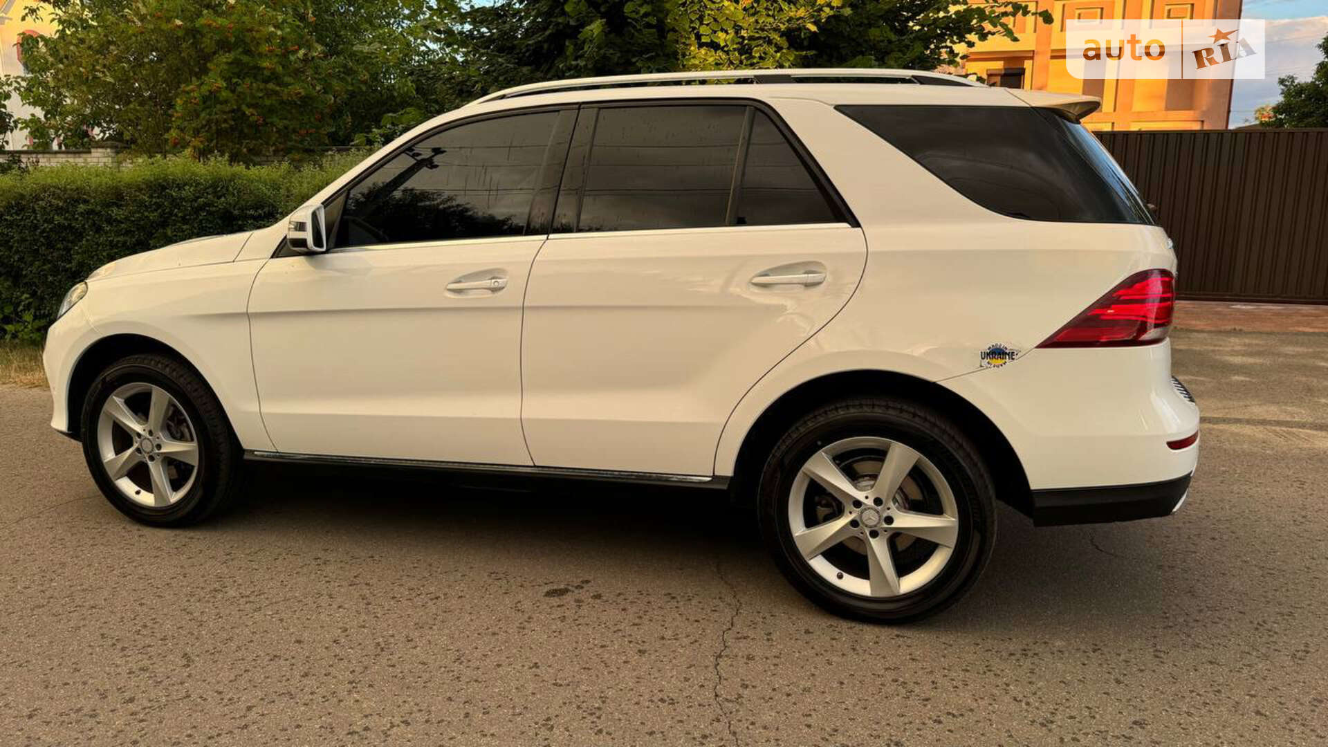 Mercedes-Benz GLE-Class 2016 VIN 4JGDA0EB4GA673740 фото оголошення 11 з 23
